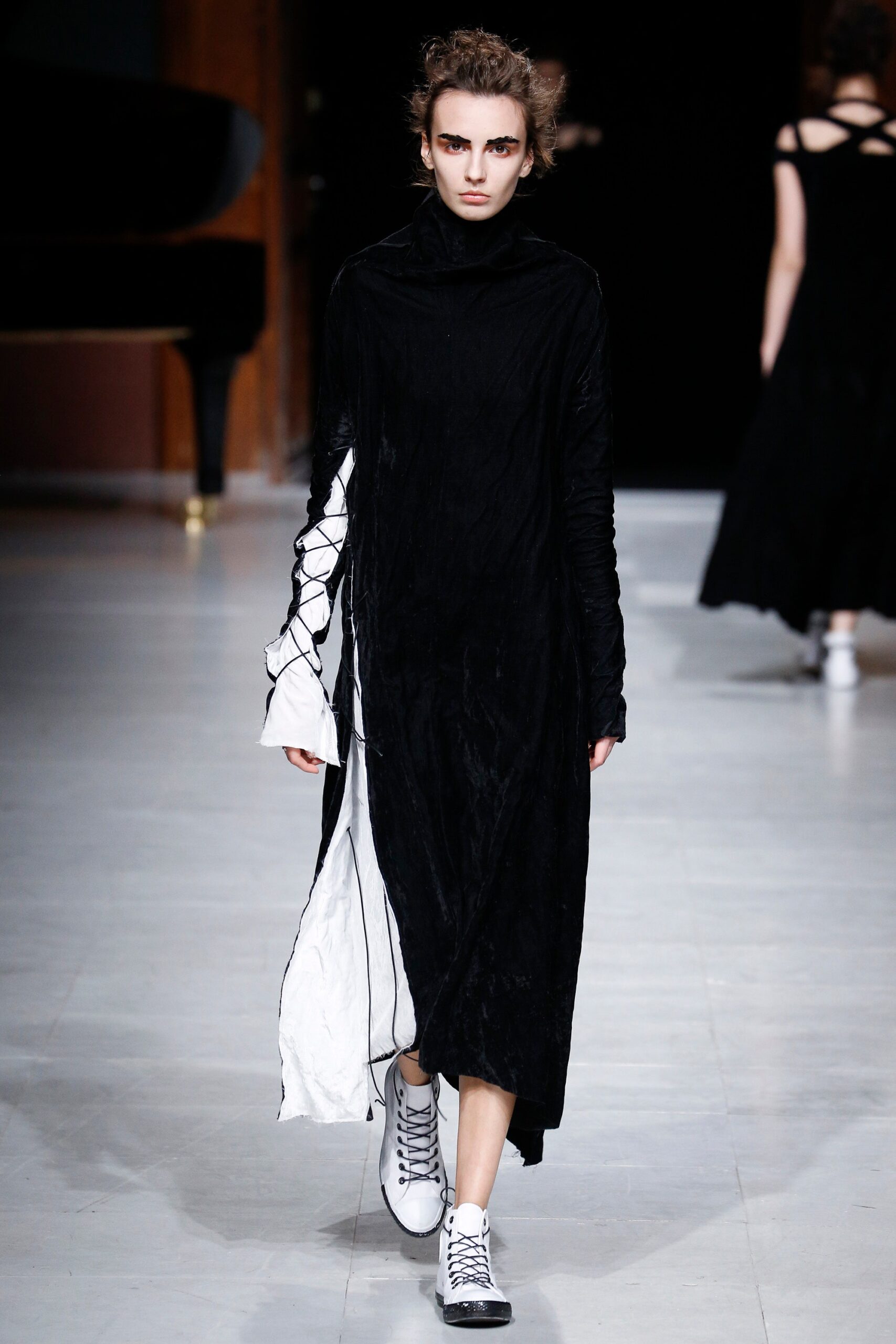 Aganovich F/W 16 Look 349