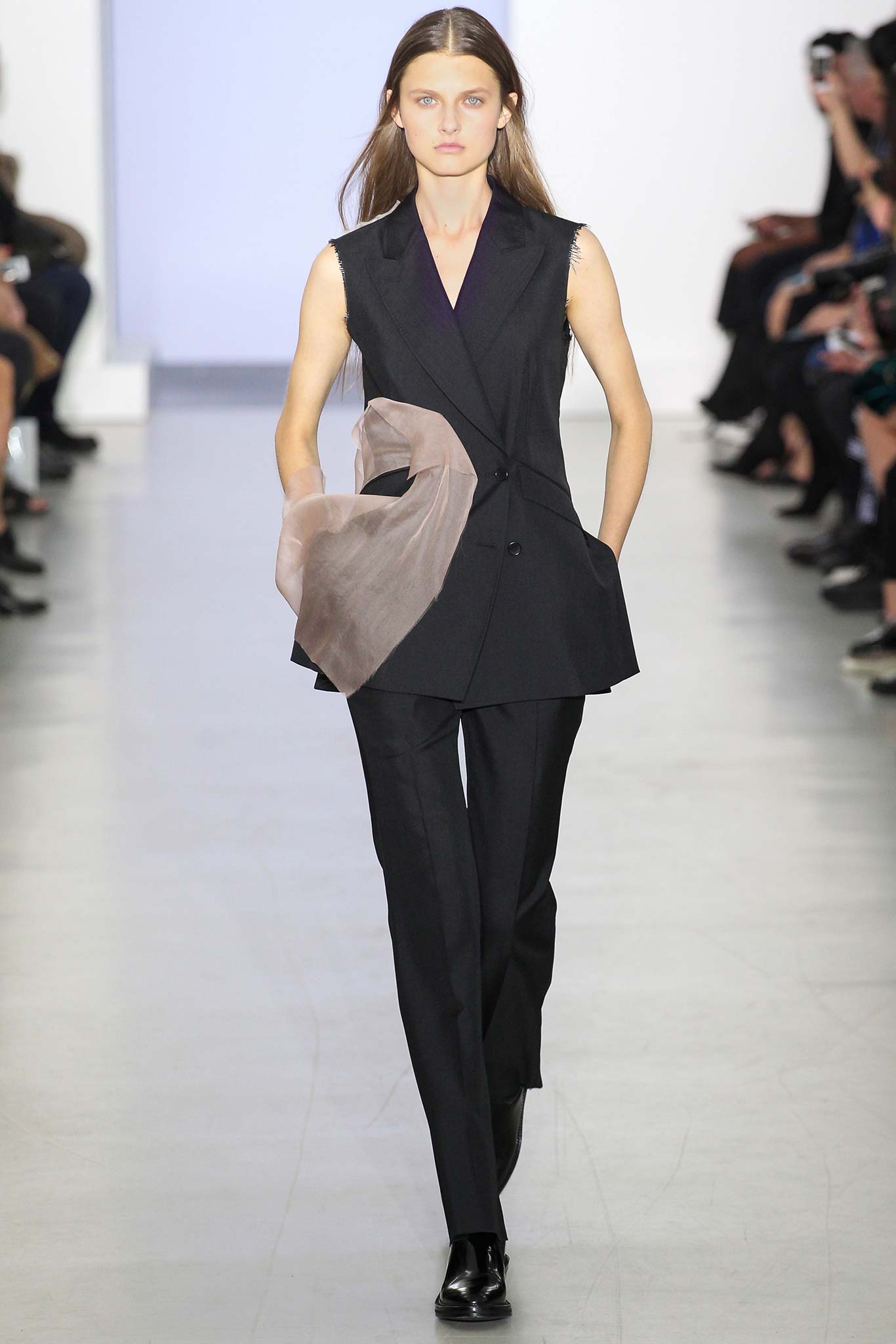Yang Li Spring 2015 Ready-to-Wear