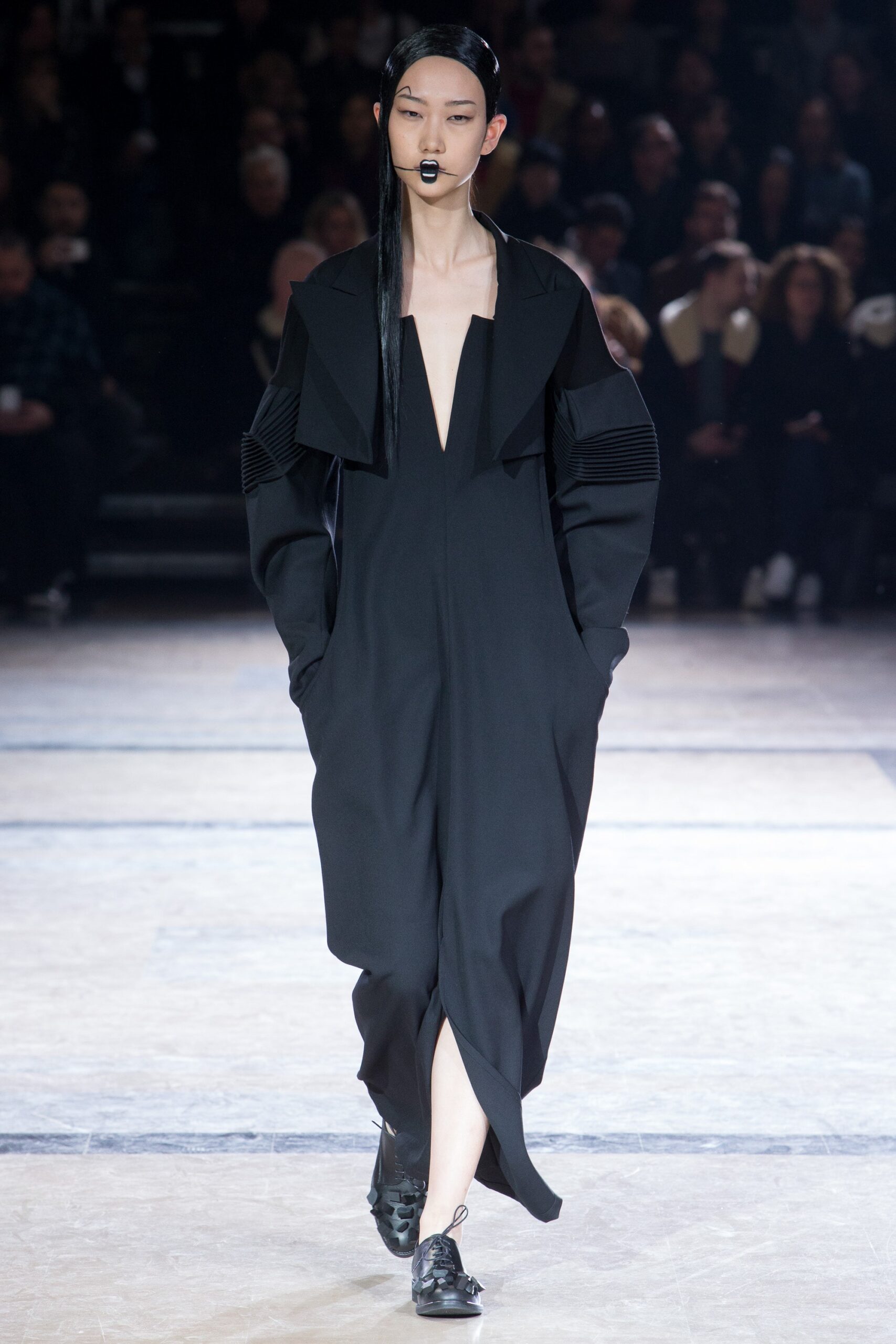 Yohji Yamamoto F/W 16 Look 3