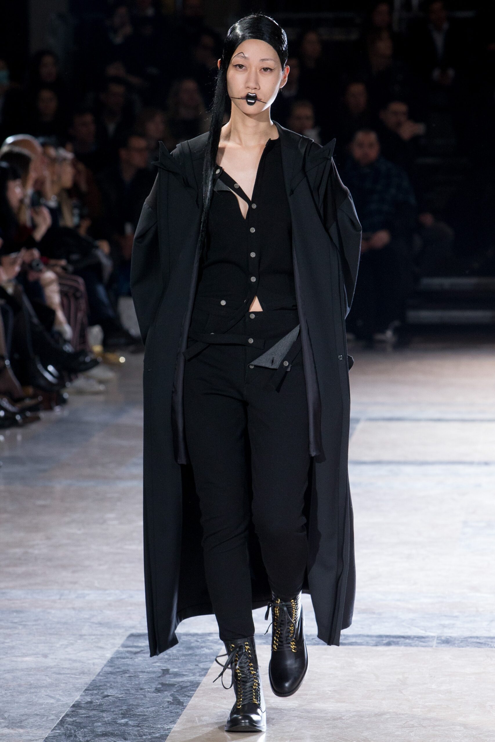 Yohji Yamamoto F/W 16 Look 6