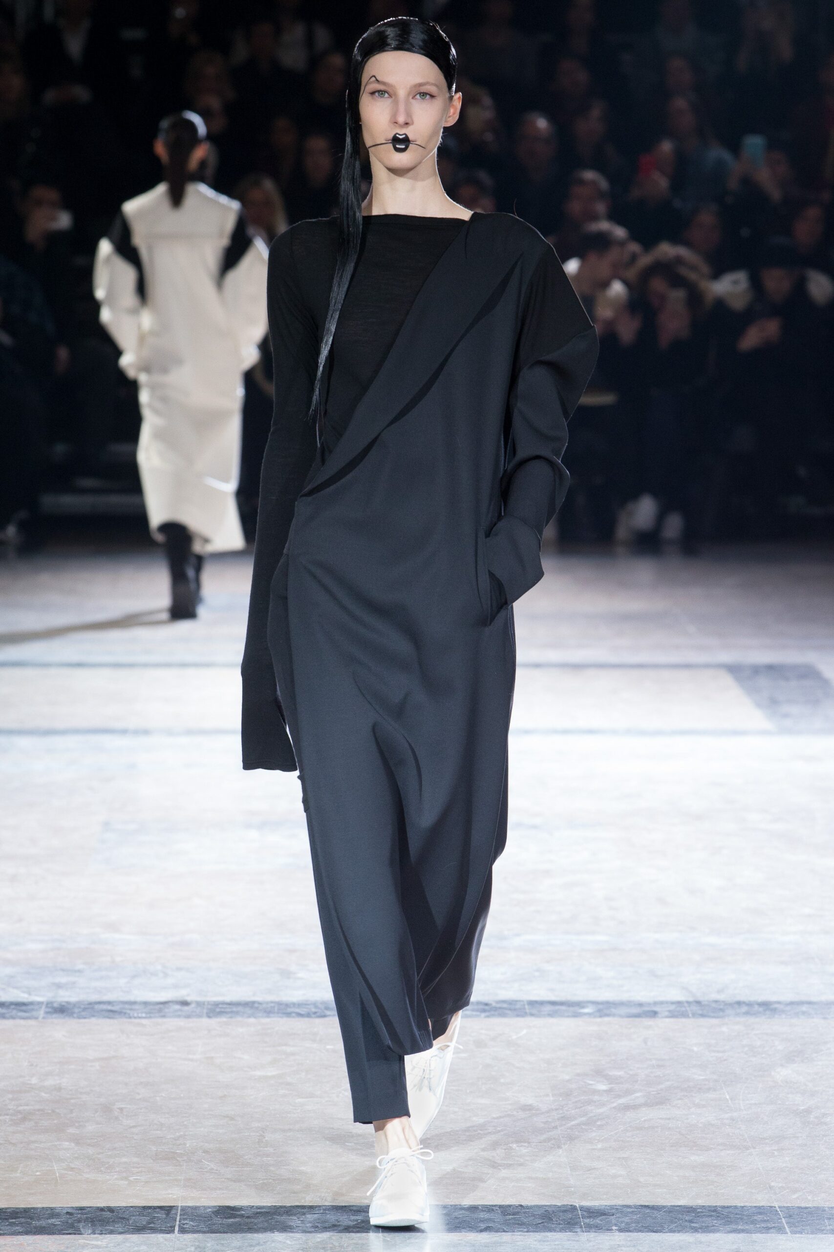 Yohji Yamamoto F/W 16 Look 12