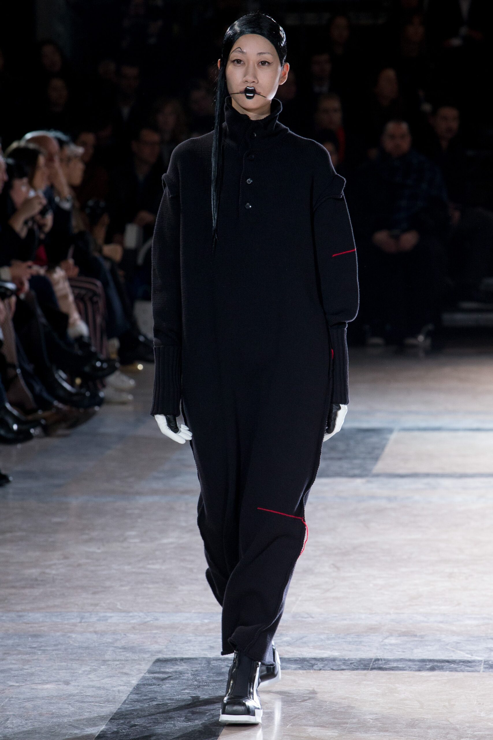 Yohji Yamamoto F/W 16 Look 21