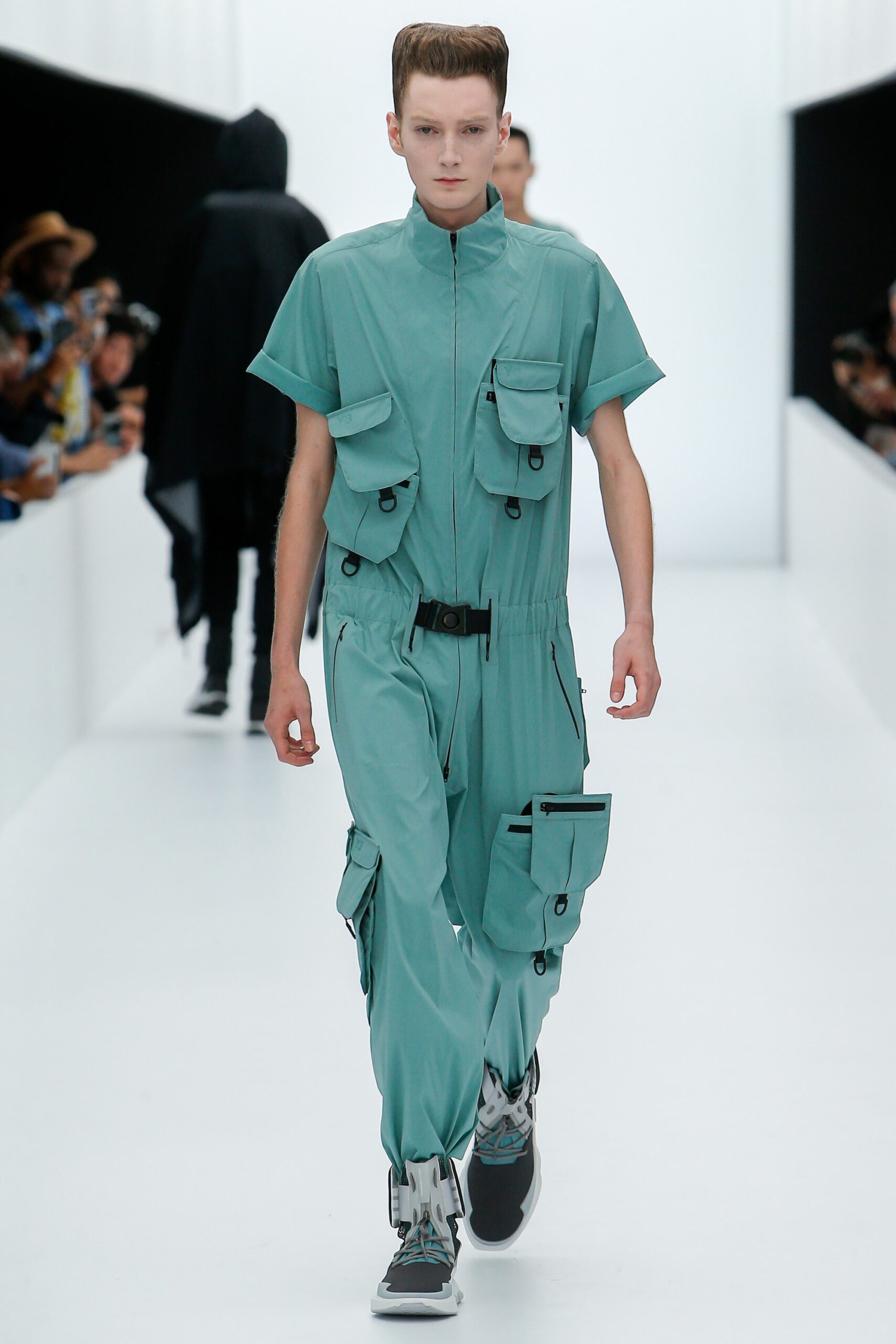 Y-3 S/S 17 Menswear Look 2