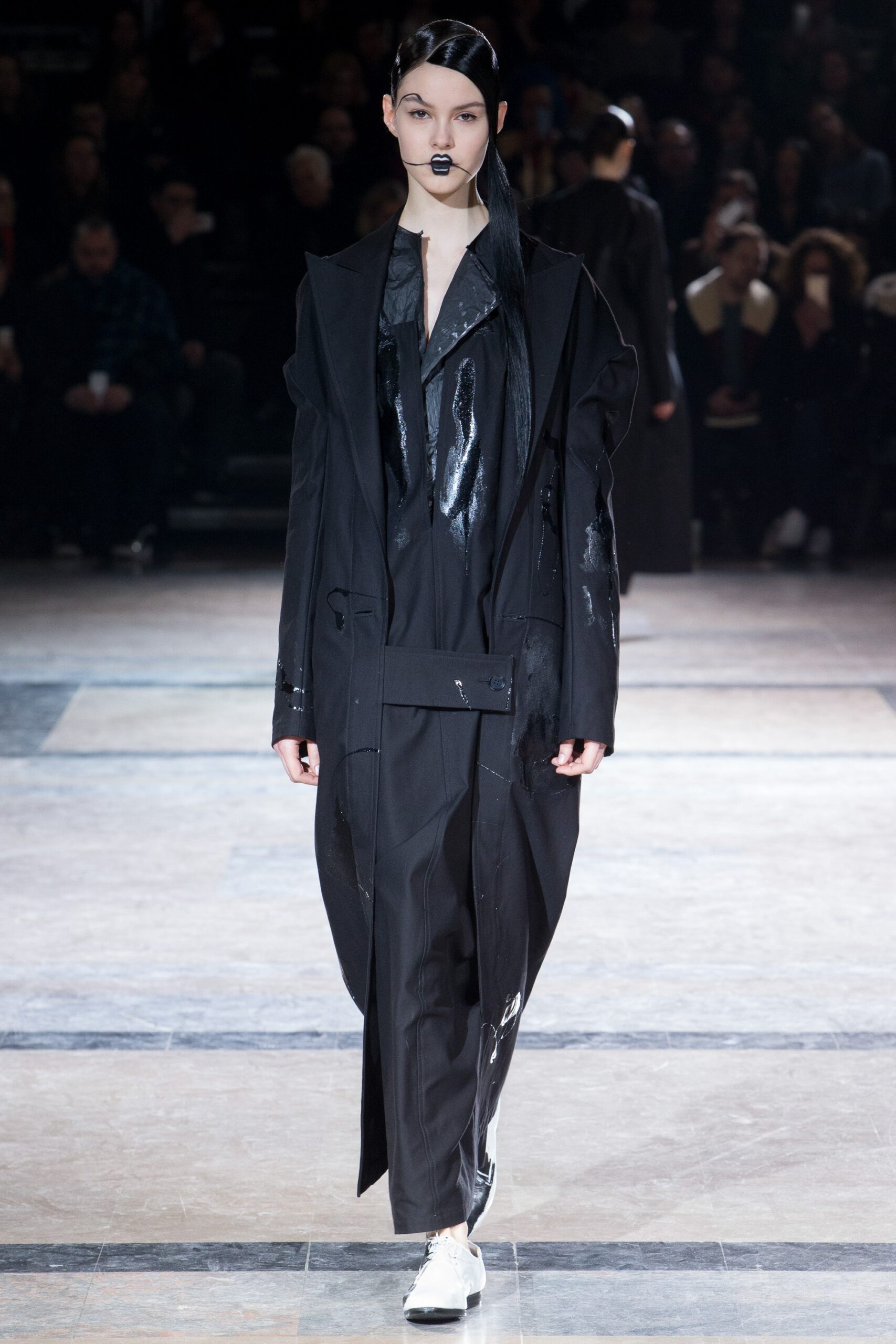 Yohji Yamamoto F/W 16 Look 31