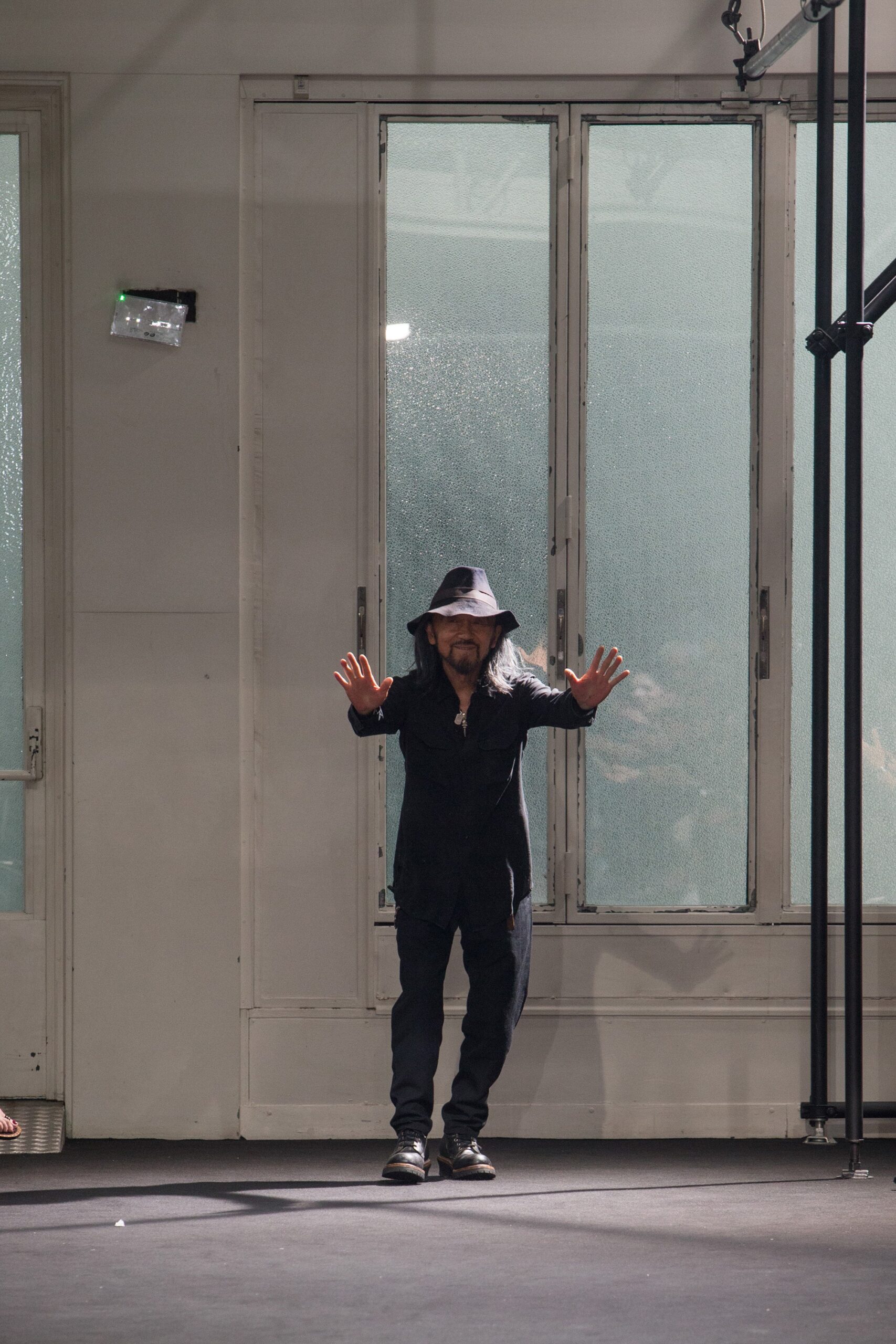 Yohji Yamamoto S/S 17 Menswear Look 2