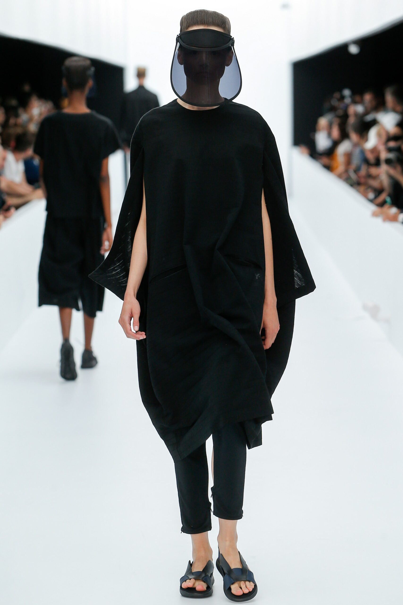 Y-3 S/S 17 Menswear Look 5