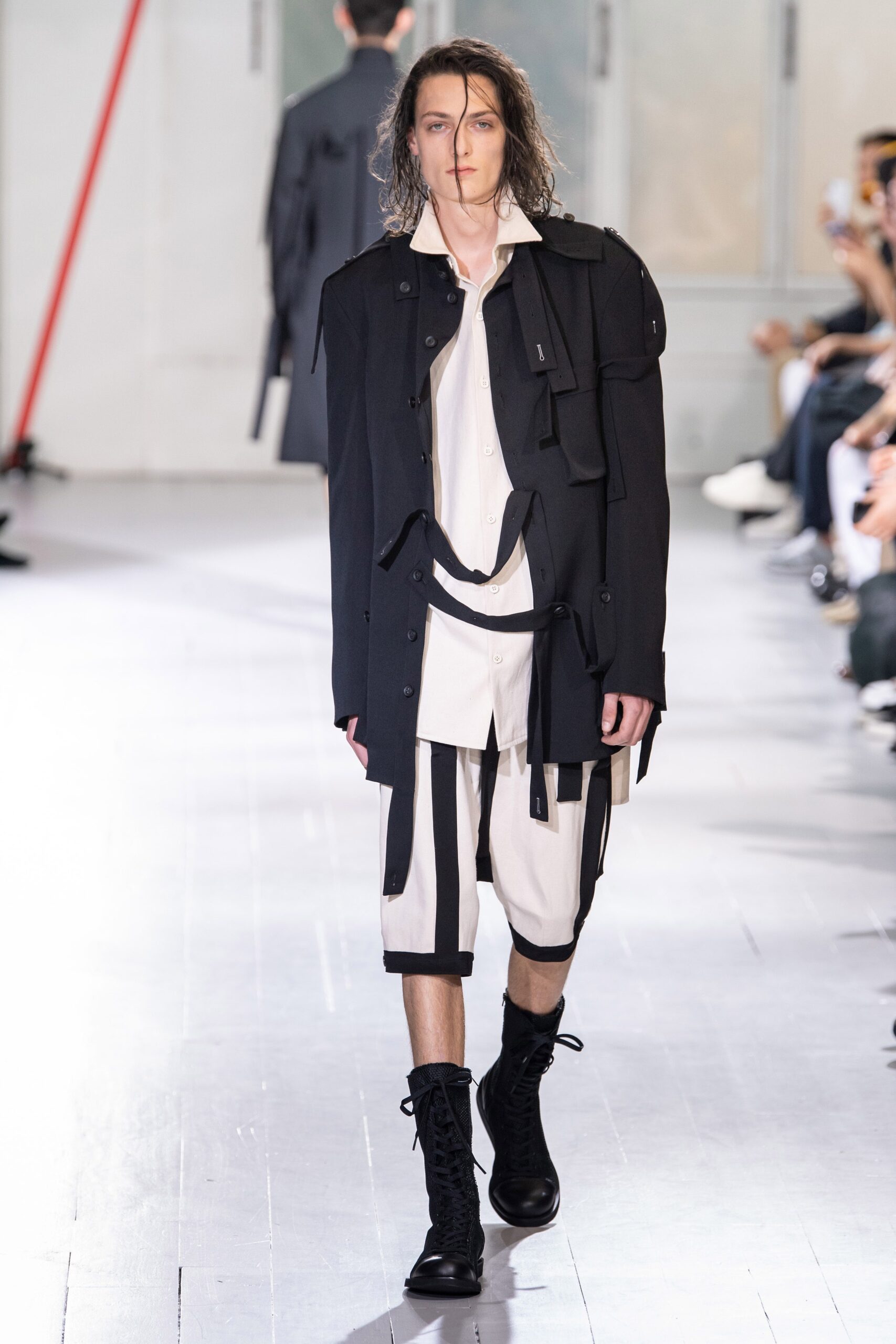 Yohji Yamamoto S/S 20 Menswear Look 4