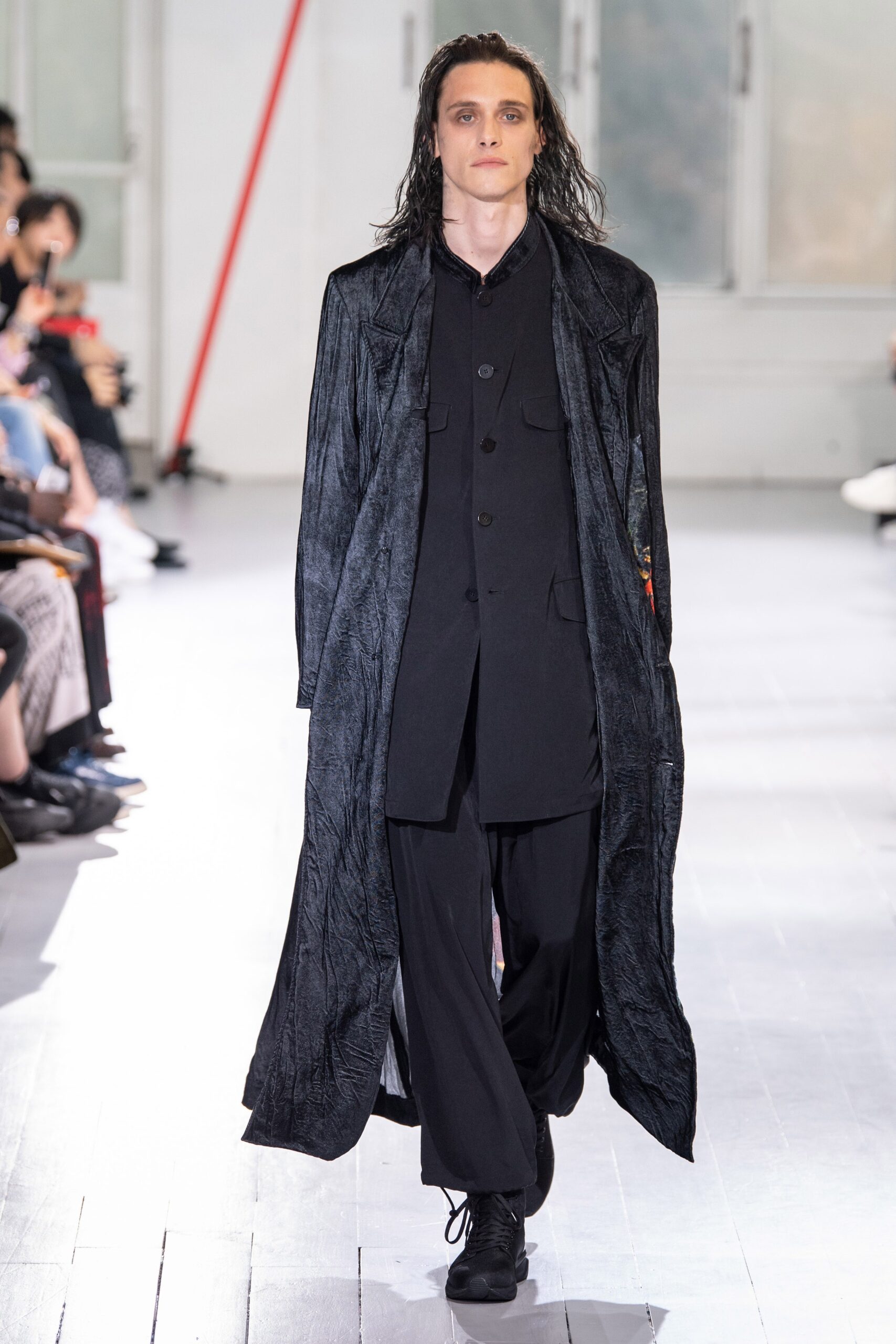 Yohji Yamamoto S/S 20 Menswear Look 6