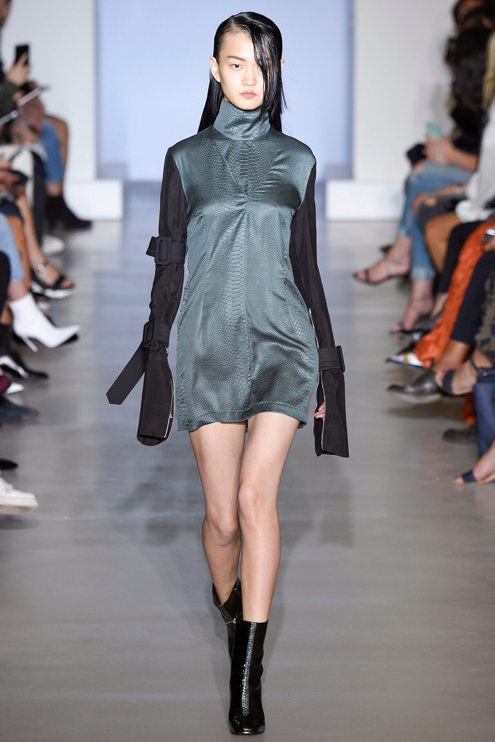 Yang Li S/S 17 Look 4