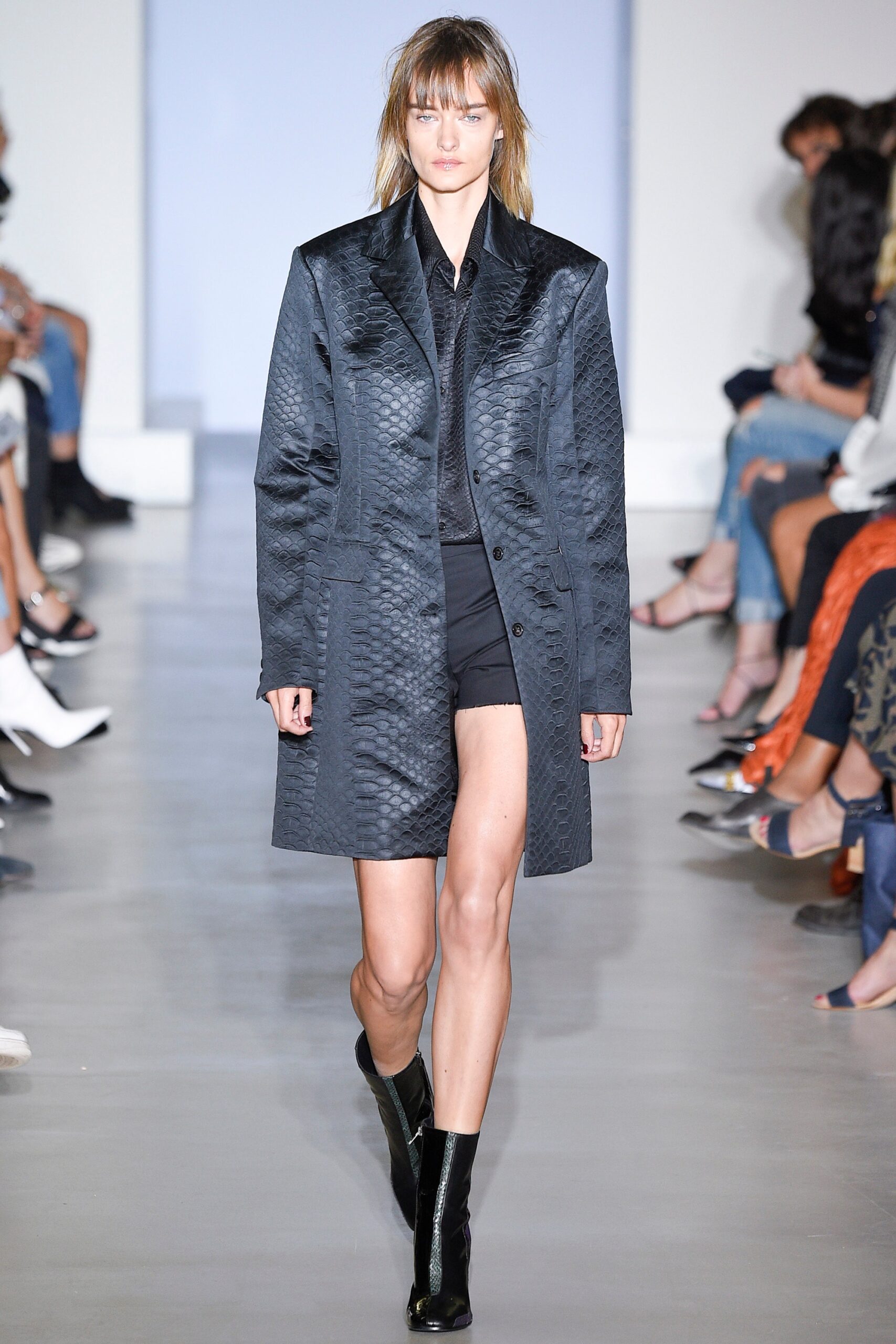 Yang Li S/S 17 Look 6