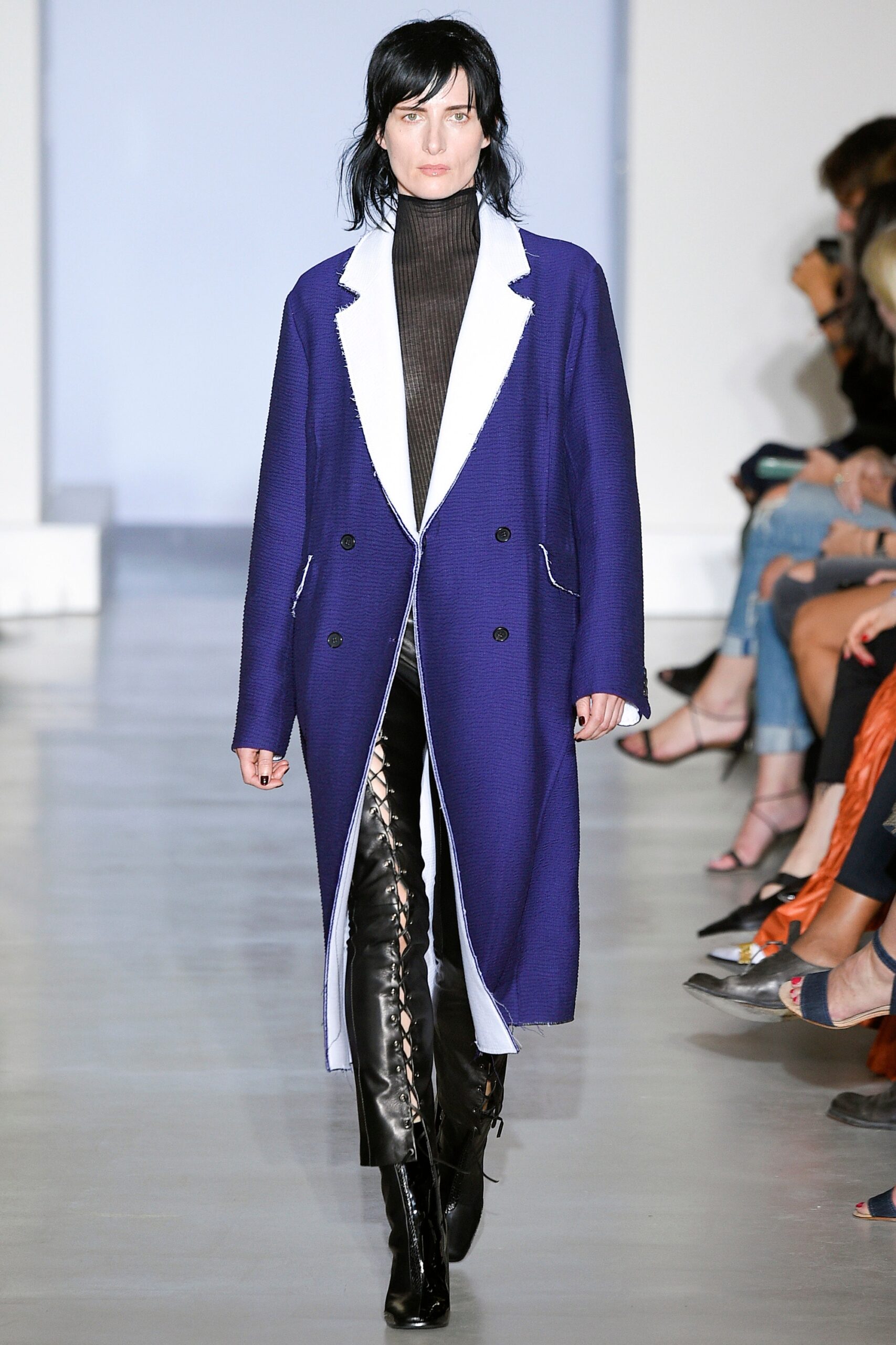 Yang Li S/S 17 Look 11
