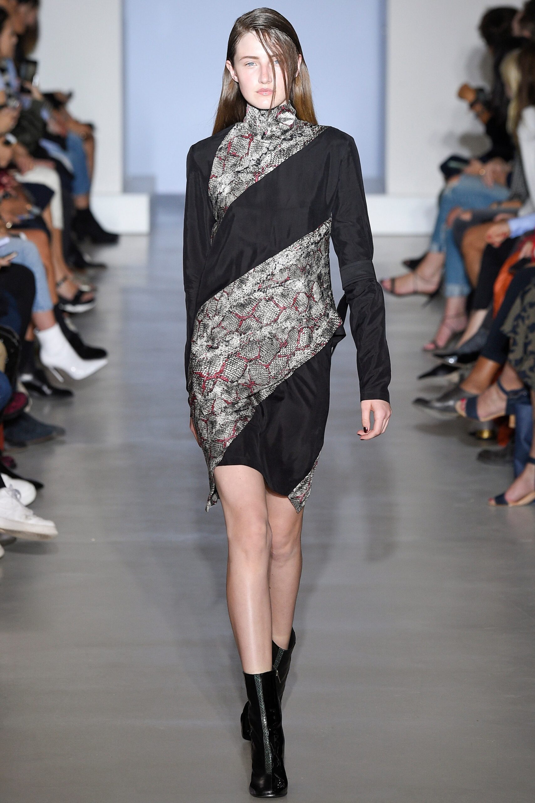 Yang Li S/S 17 Look 12