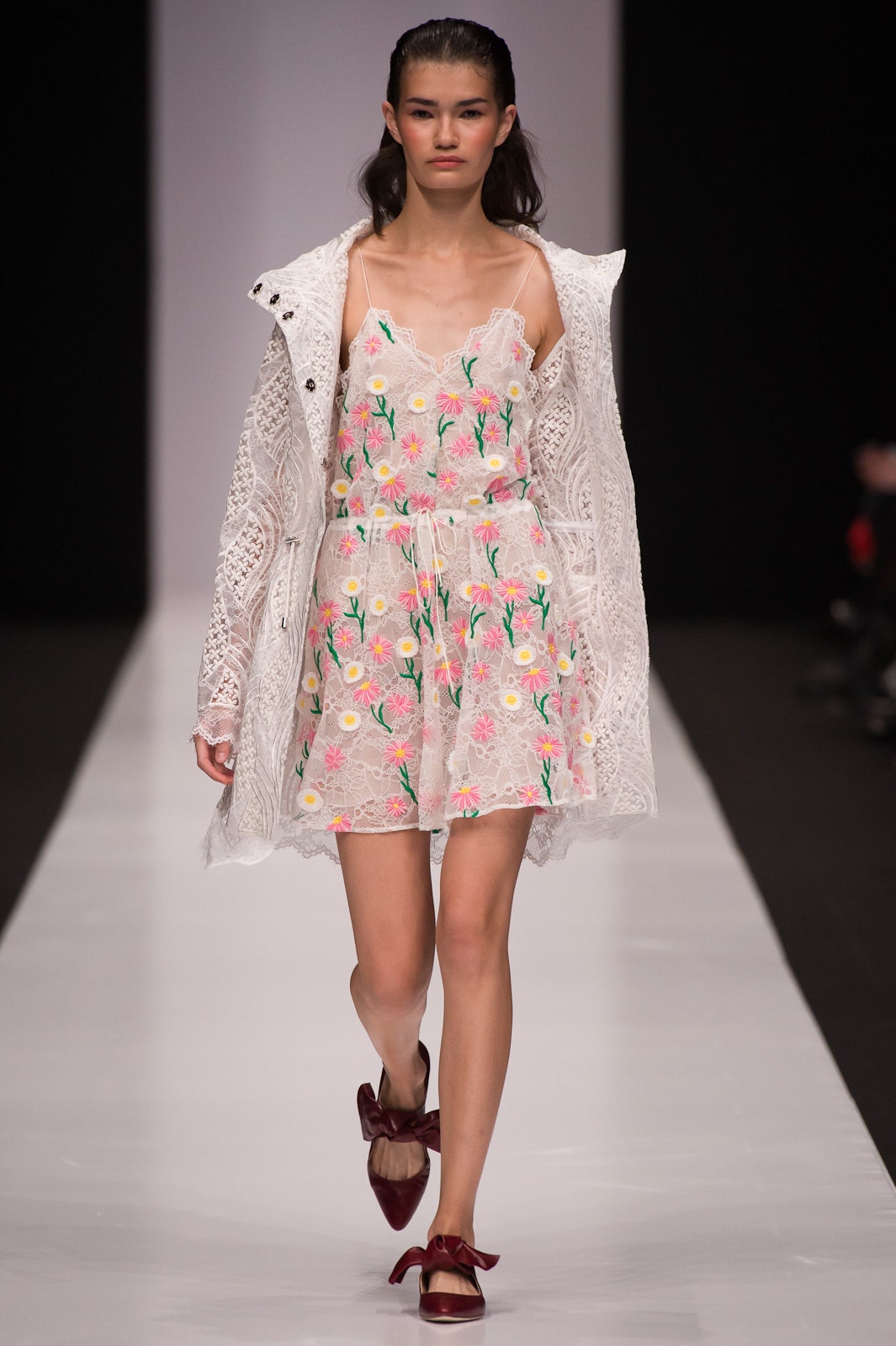 Yasya Minochkina Russia S/S 17 Look 2