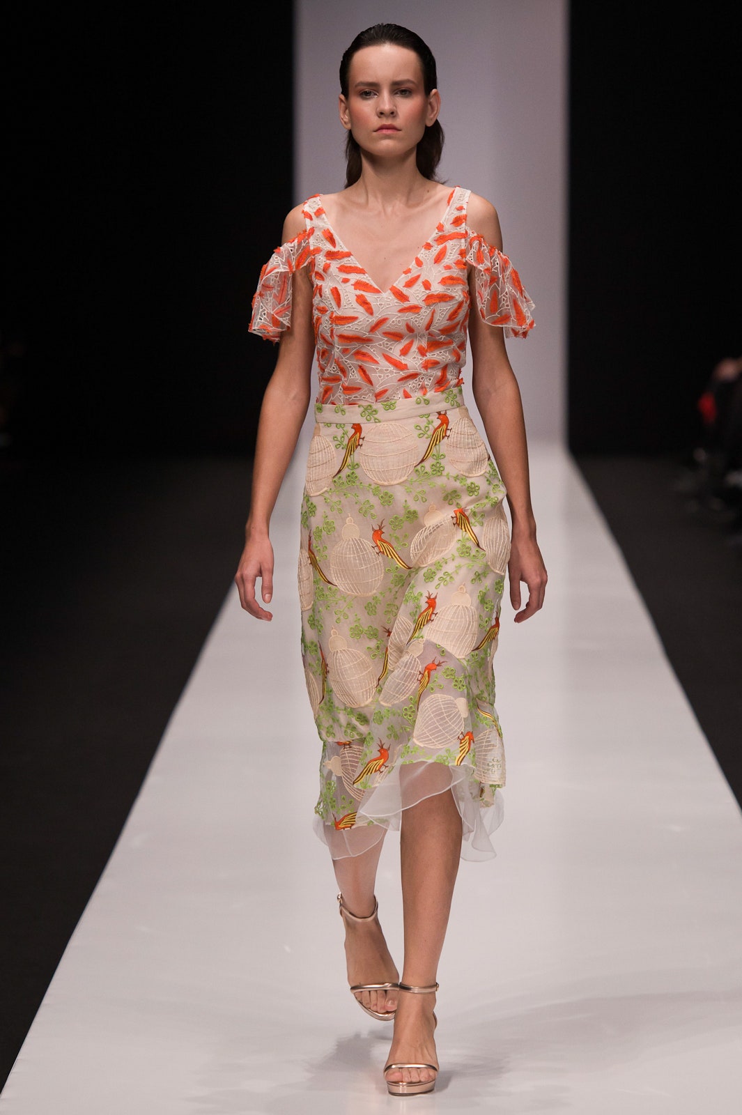 Yasya Minochkina Russia S/S 17 Look 10