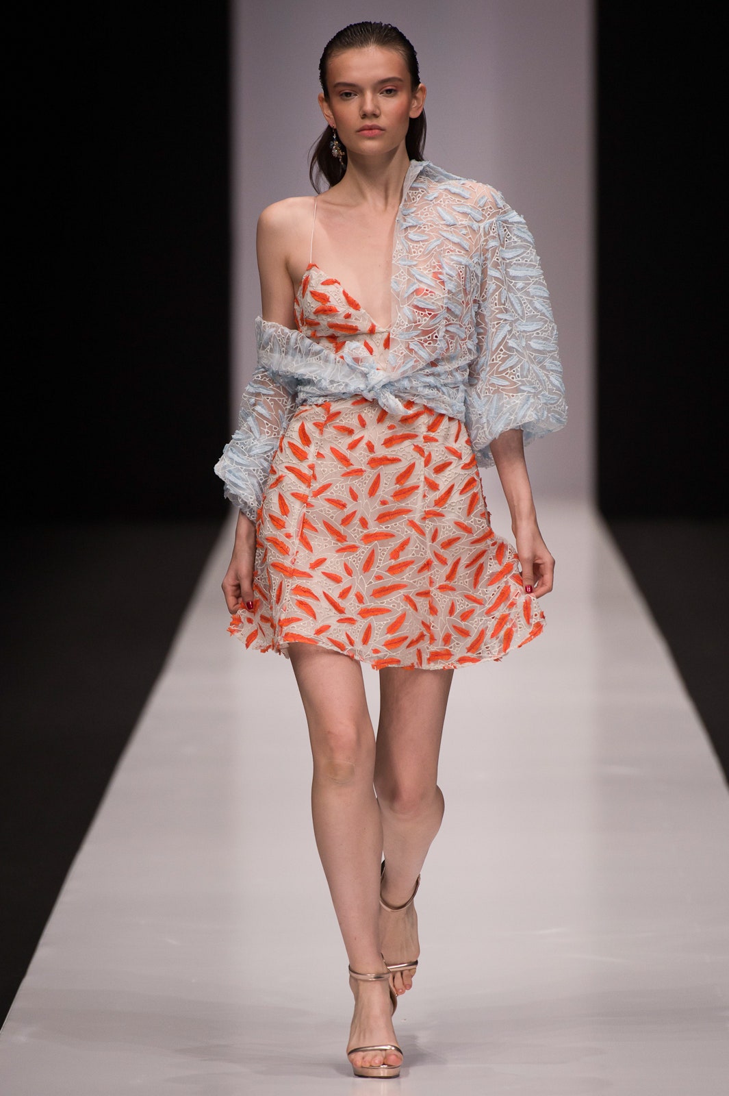 Yasya Minochkina Russia S/S 17 Look 12