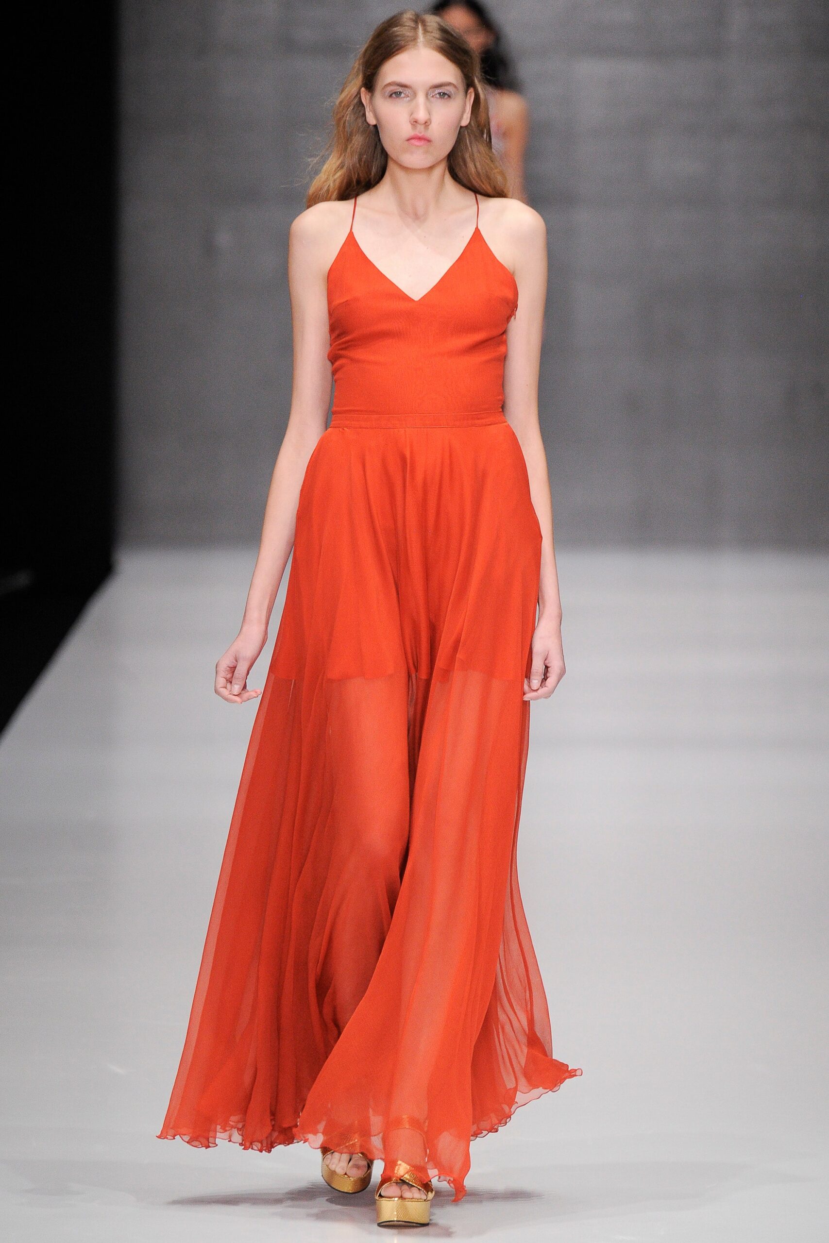Yasya Minochkina Russia S/S 16 Look 25