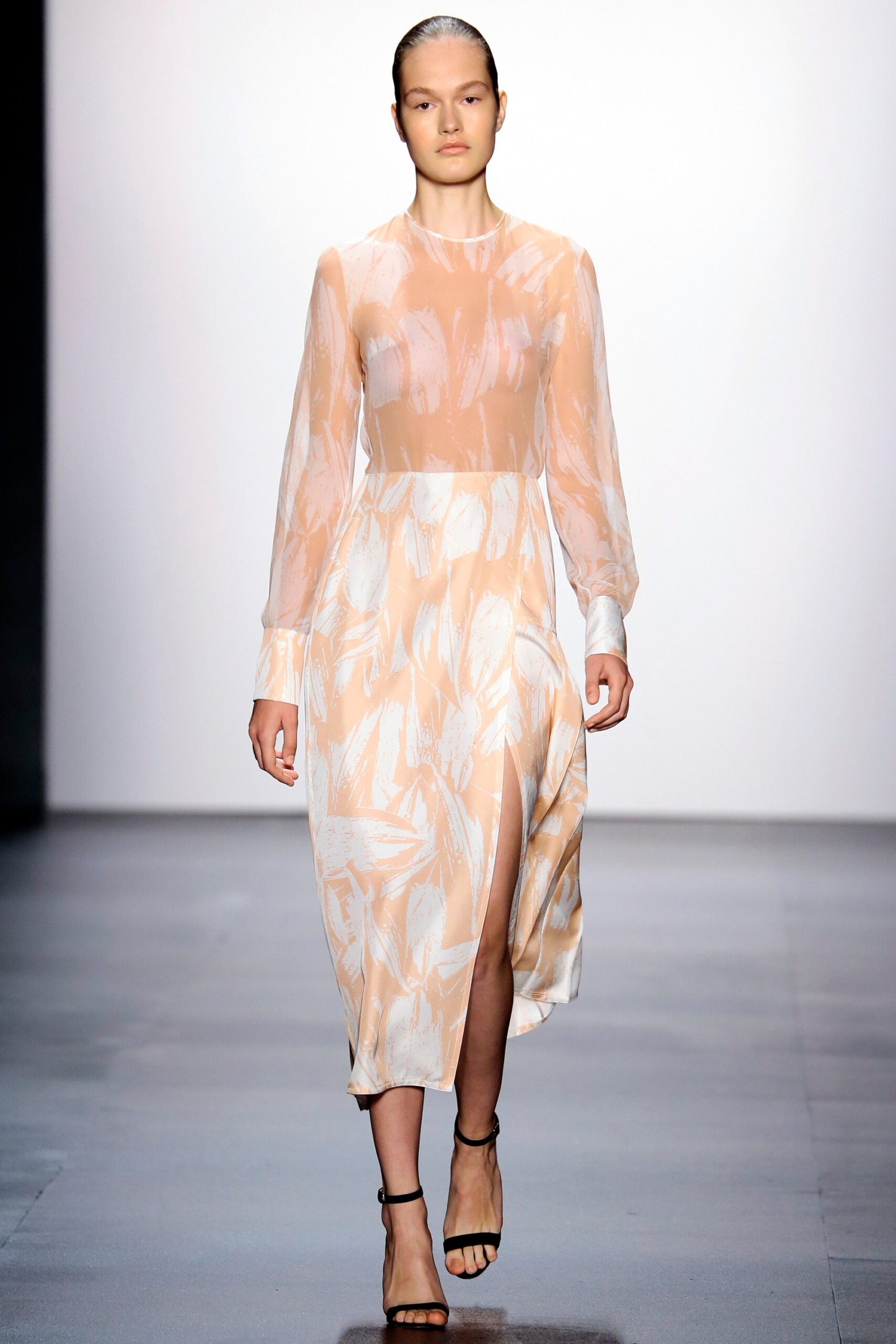 Yigal Azrouël S/S 16 Look 1