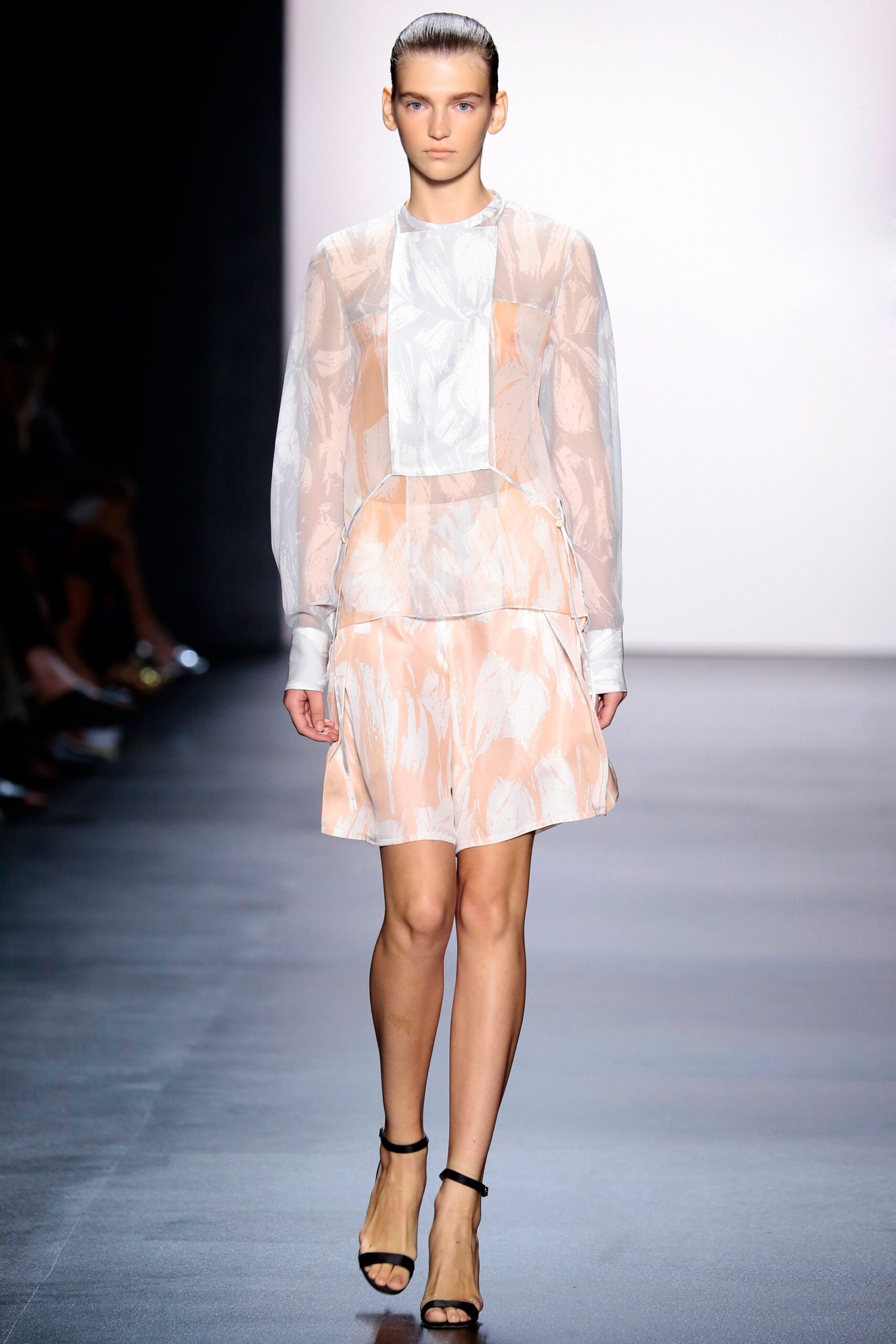 Yigal Azrouël S/S 16 Look 2