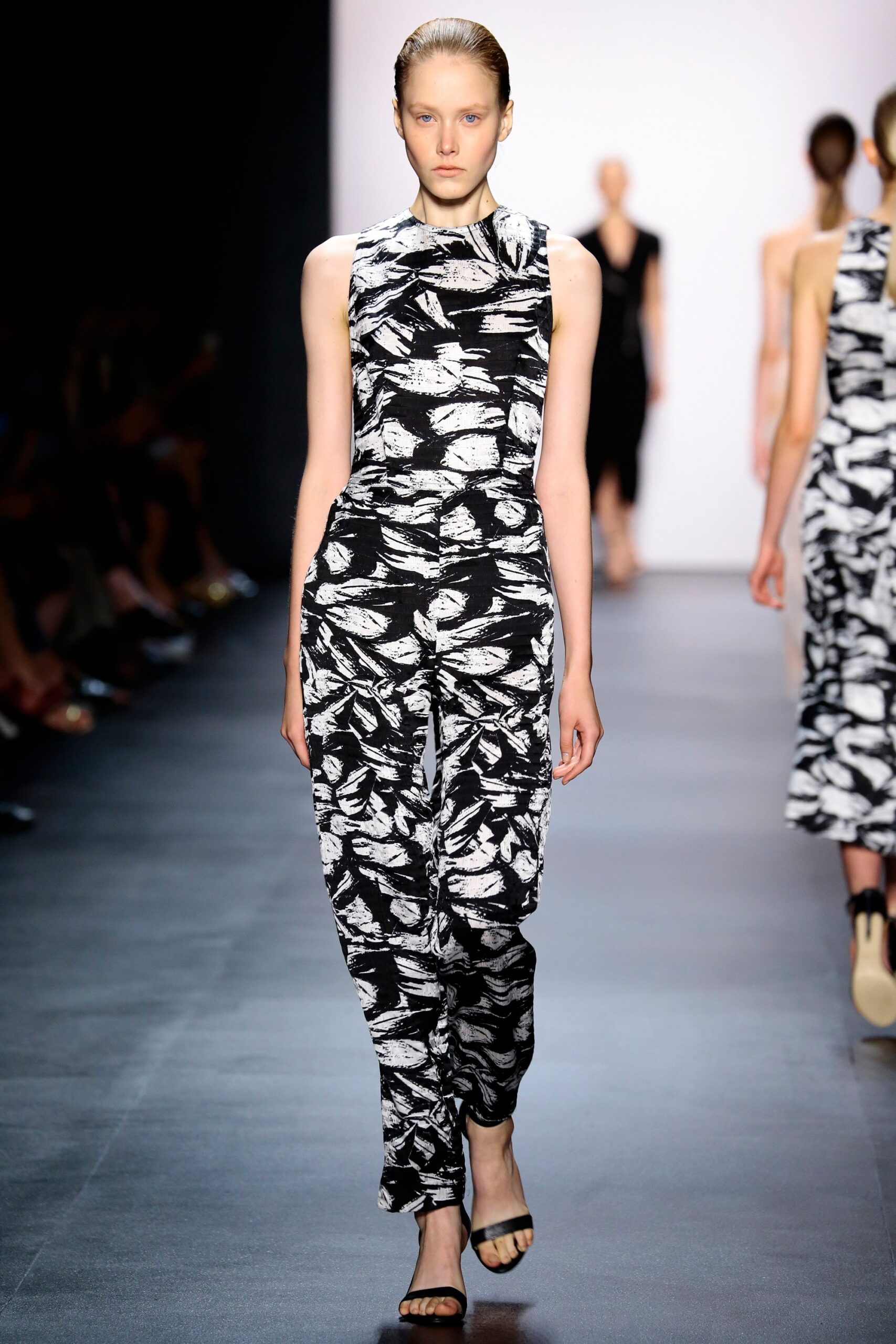 Yigal Azrouël S/S 16 Look 6