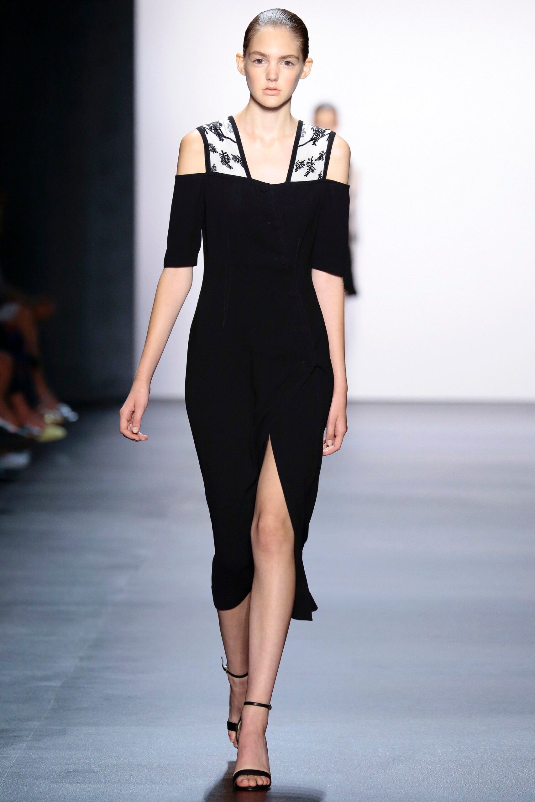 Yigal Azrouël S/S 16 Look 8