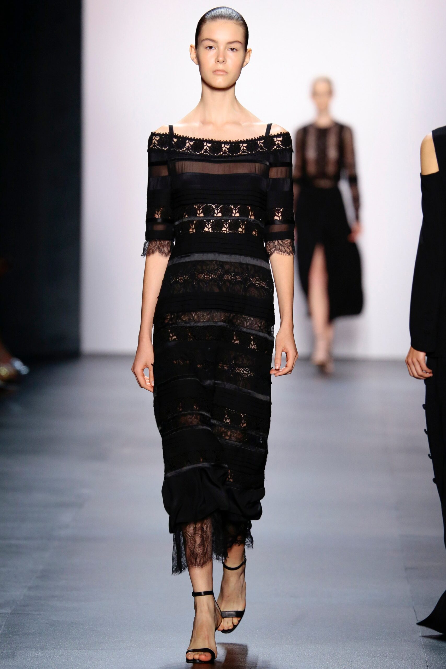 Yigal Azrouël S/S 16 Look 12