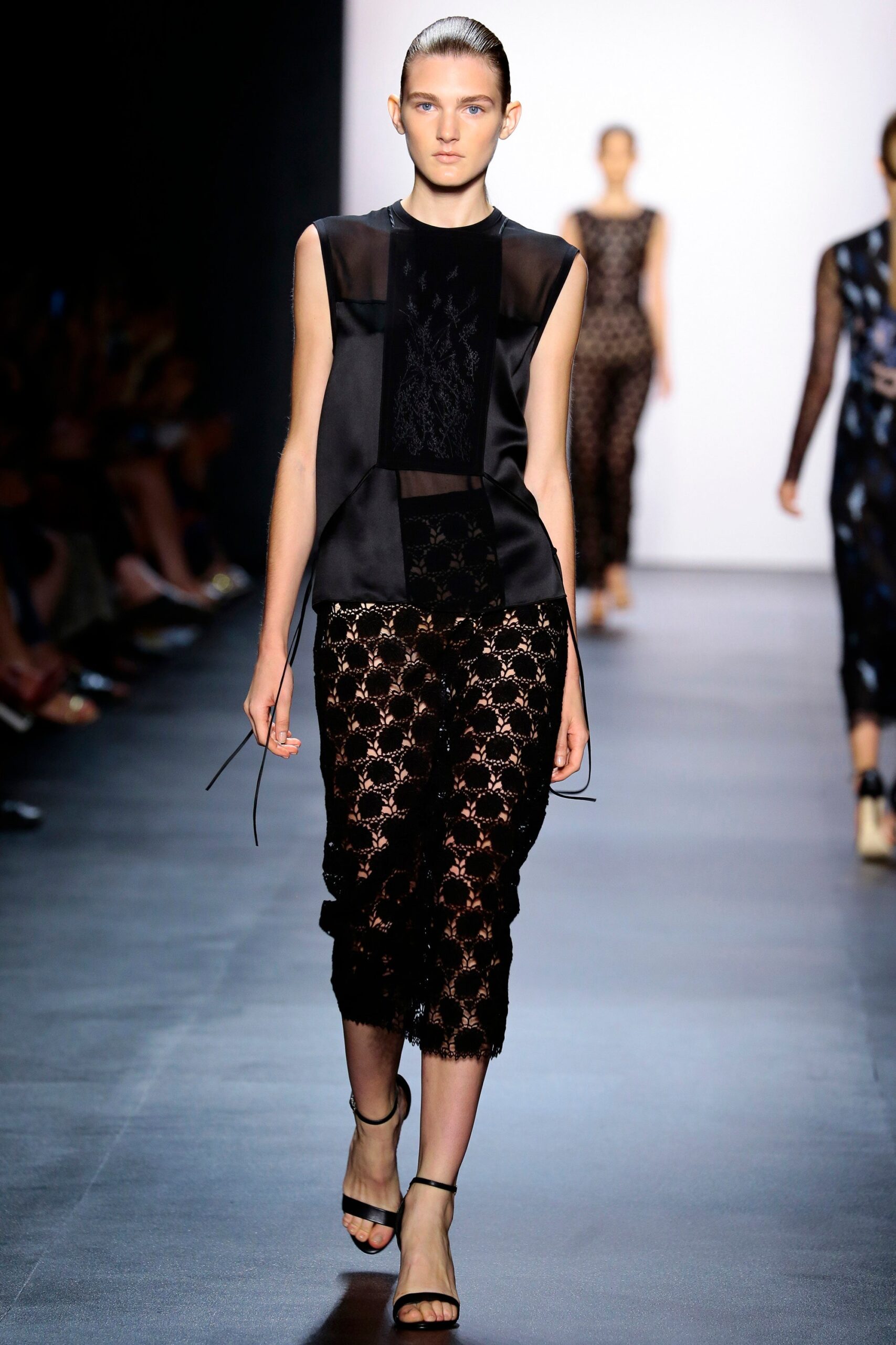 Yigal Azrouël S/S 16 Look 16