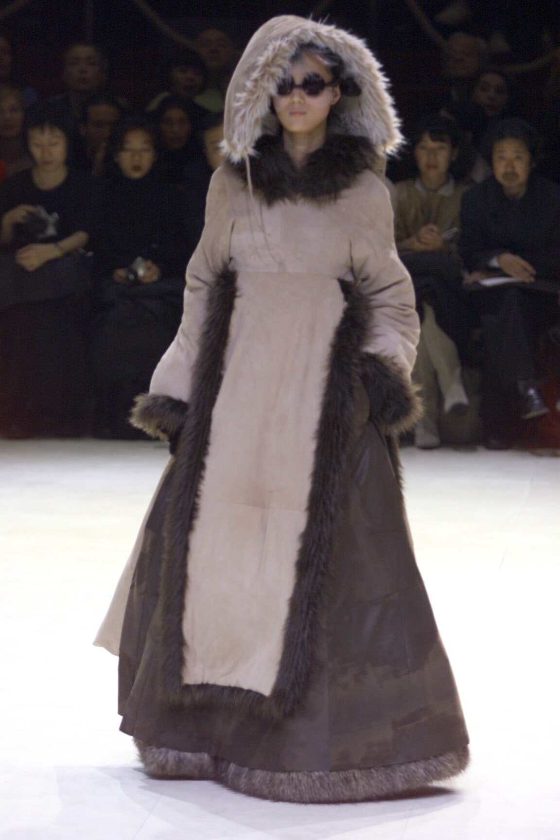 Yohji Yamamoto F/W 00 Look 1