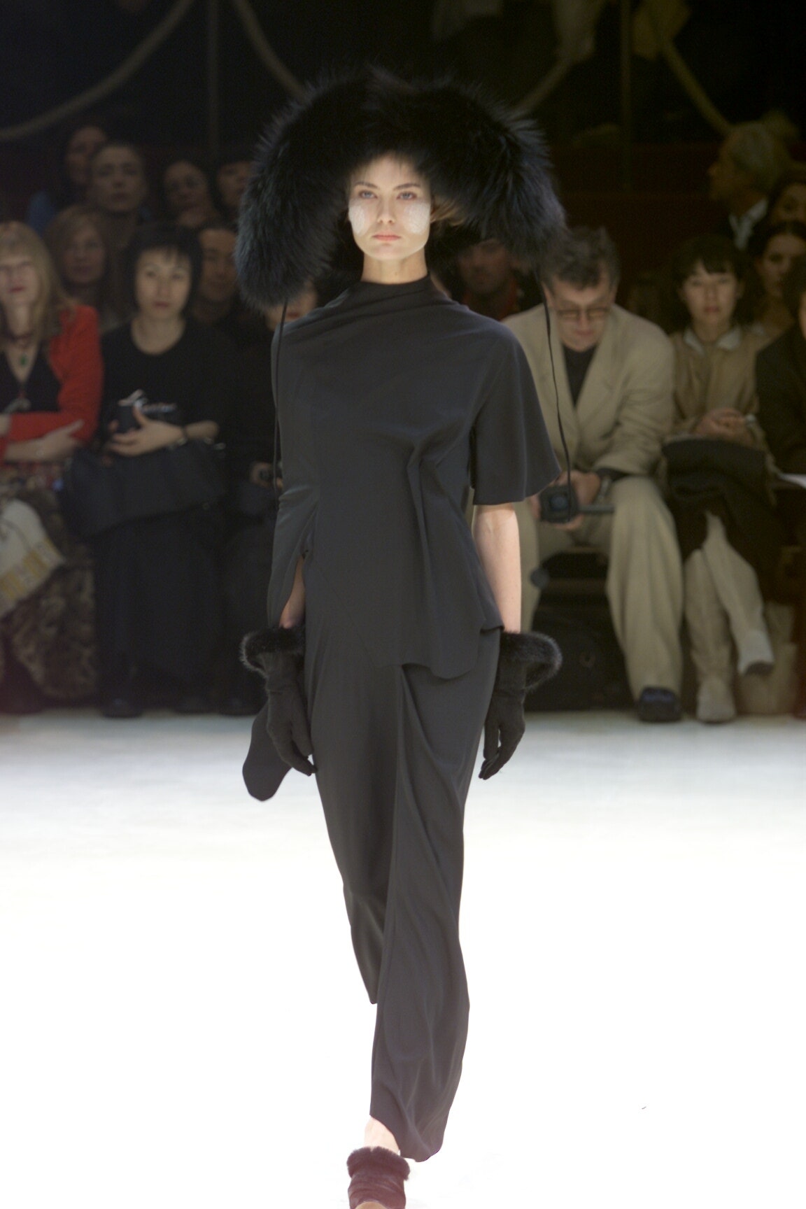 Yohji Yamamoto F/W 00 Look 20