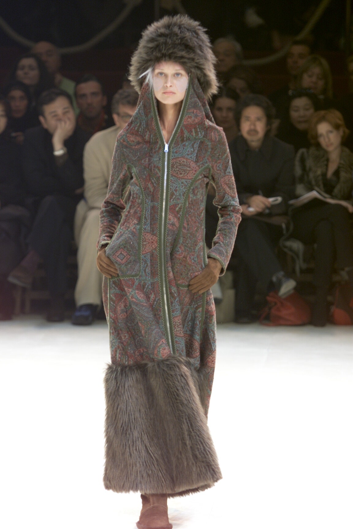 Yohji Yamamoto F/W 00 Look 23