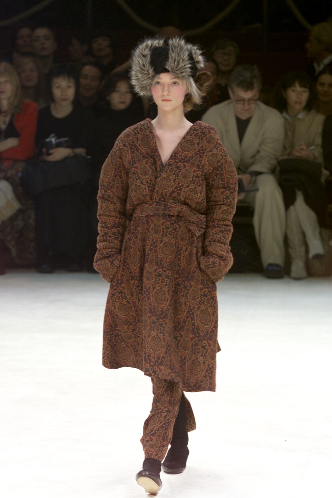 Yohji Yamamoto F/W 00 Look 27