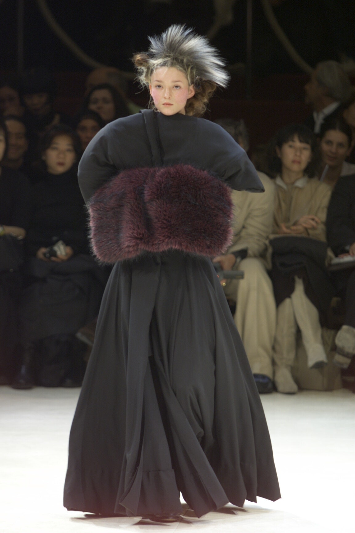 Yohji Yamamoto F/W 00 Look 37