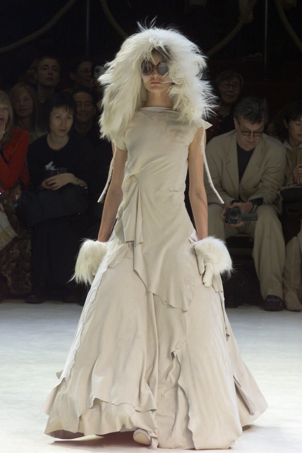 Yohji Yamamoto F/W 00 Look 39