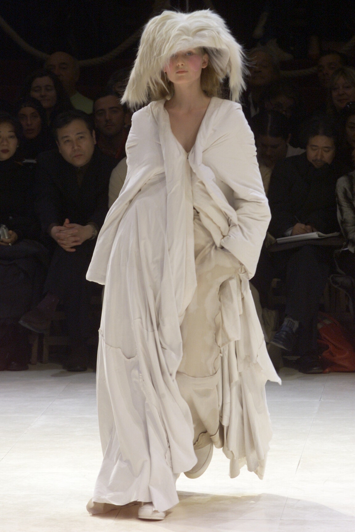 Yohji Yamamoto F/W 00 Look 40
