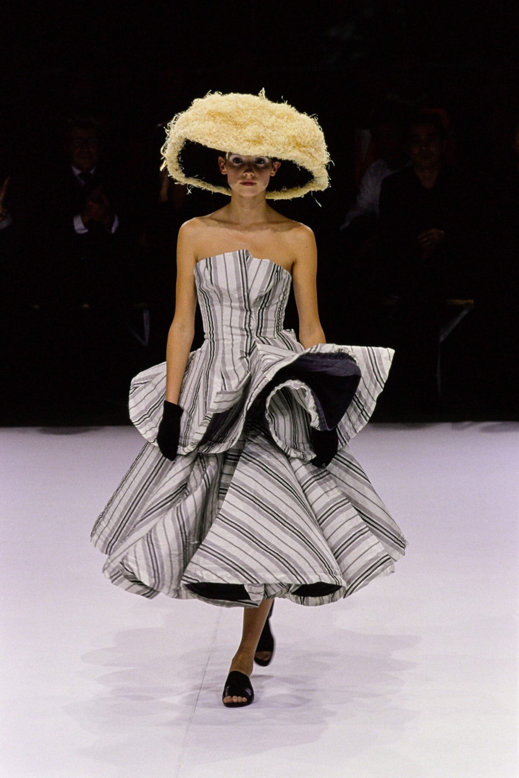 Yohji Yamamoto S/S 99 Look 21