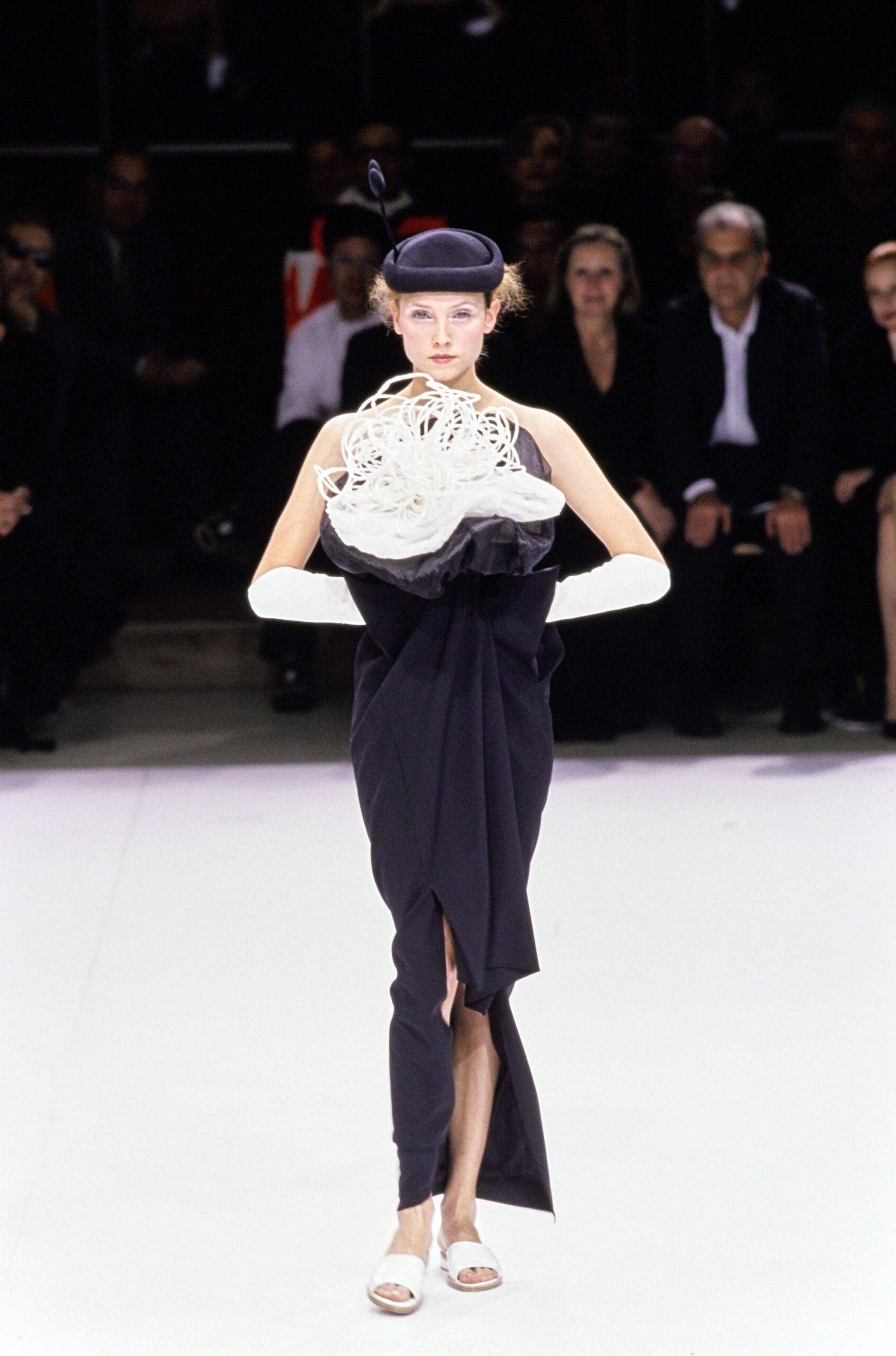 Yohji Yamamoto S/S 99 Look 23