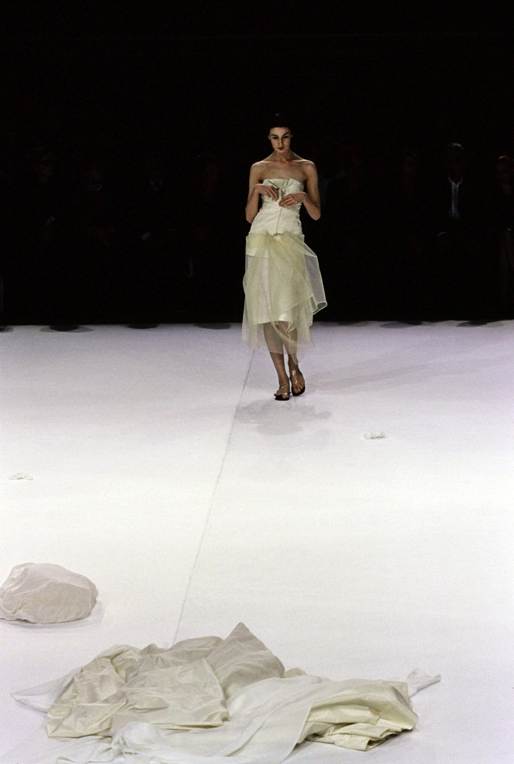 Yohji Yamamoto S/S 99 Look 26