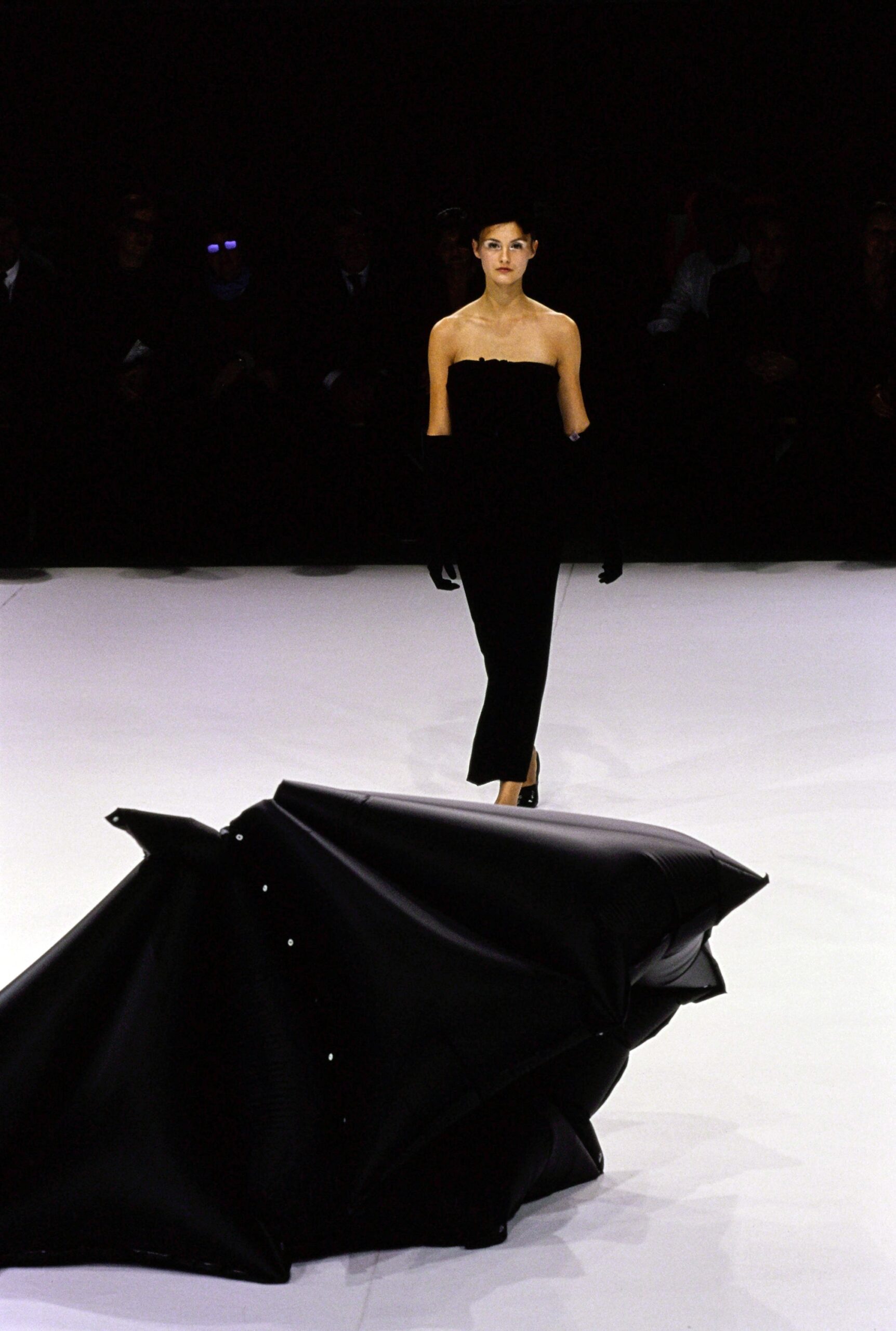 Yohji Yamamoto S/S 99 Look 44