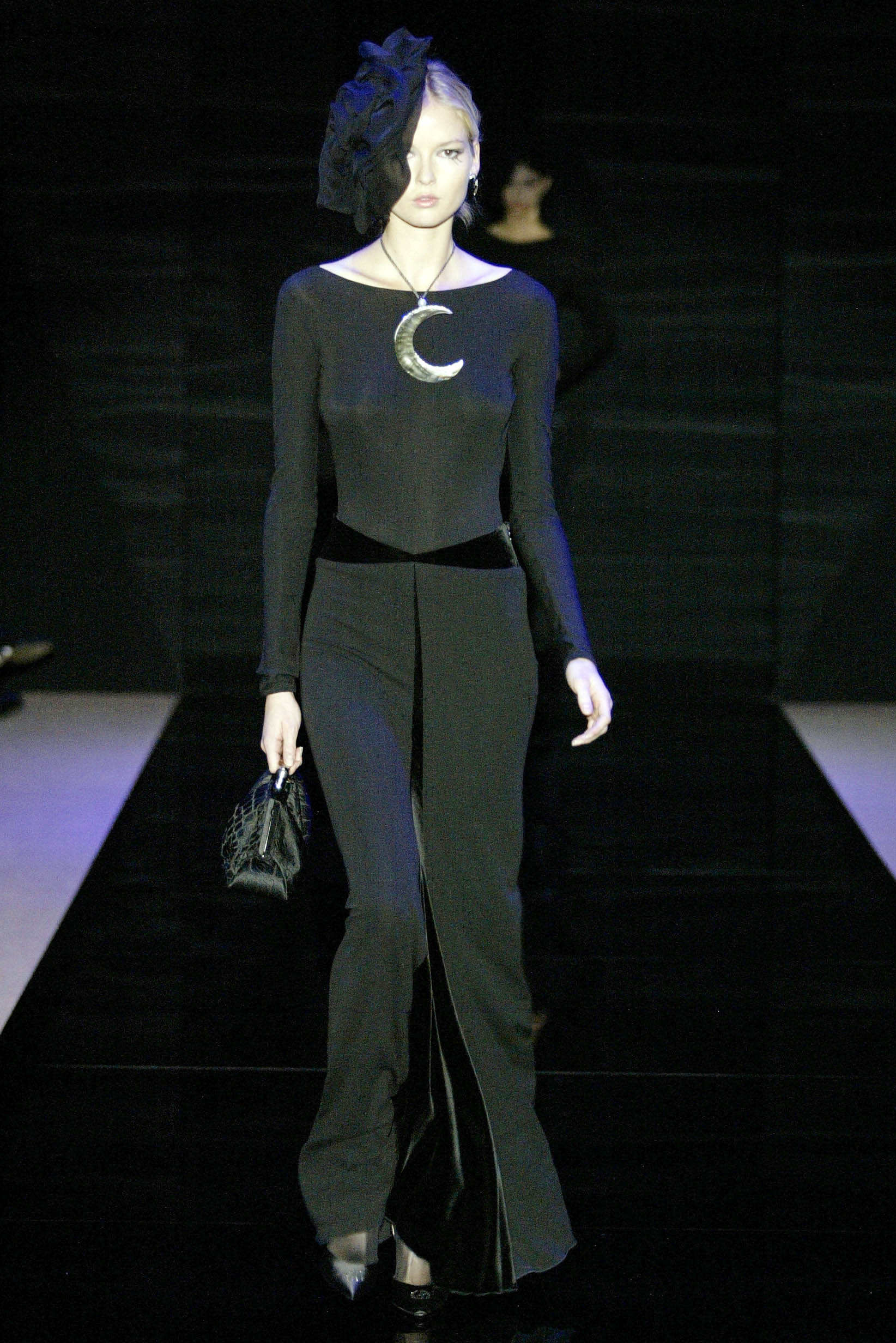 Armani Privé F/W 05 Couture Look 130