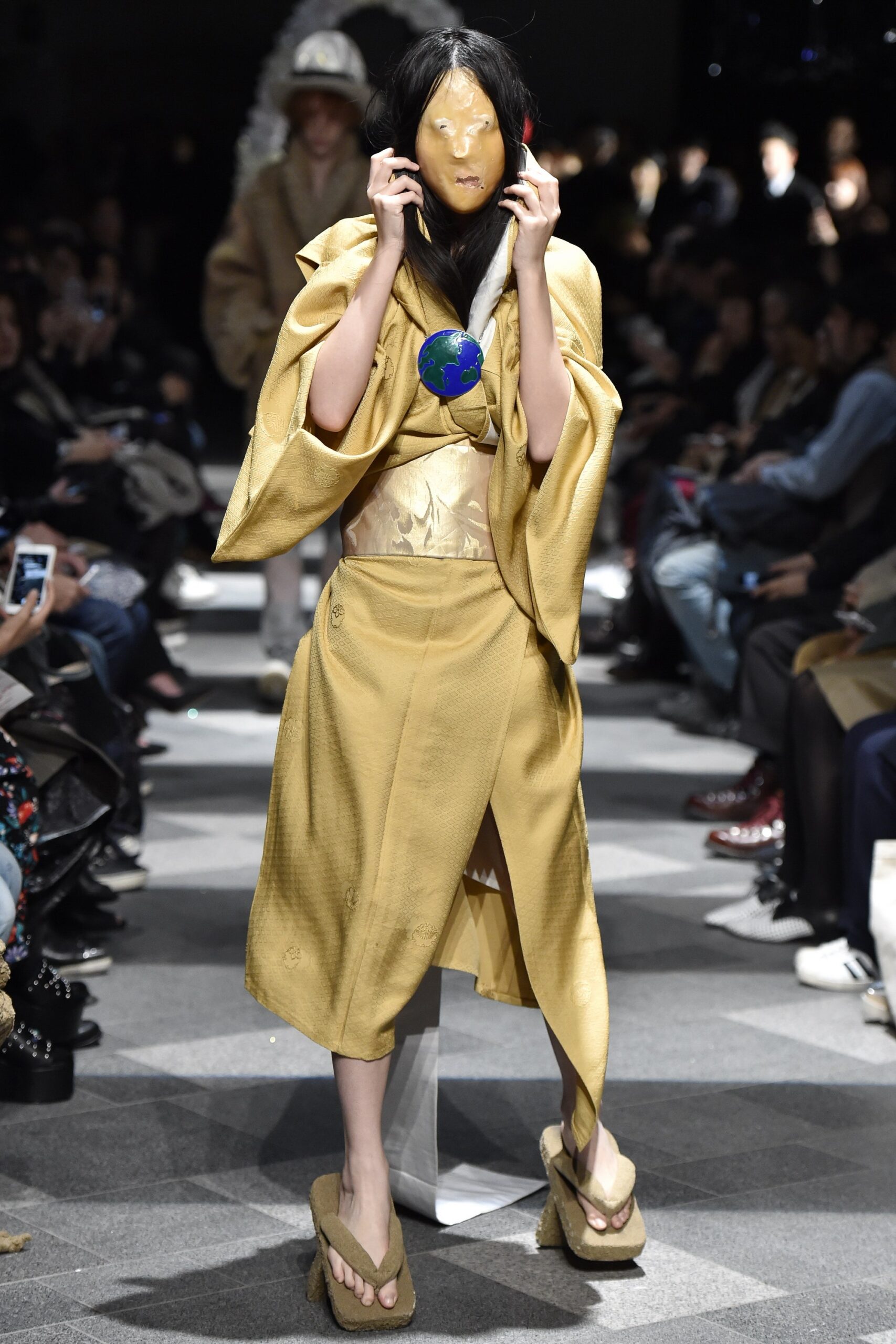 WrittenAfterwards Tokyo F/W 16 Look 42