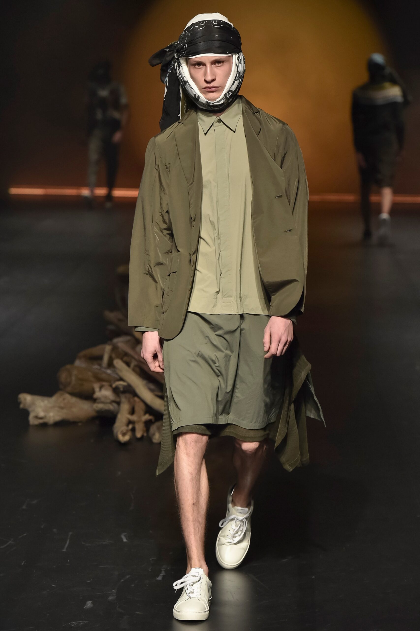 Yoshio Kubo Tokyo S/S 16 Look 15