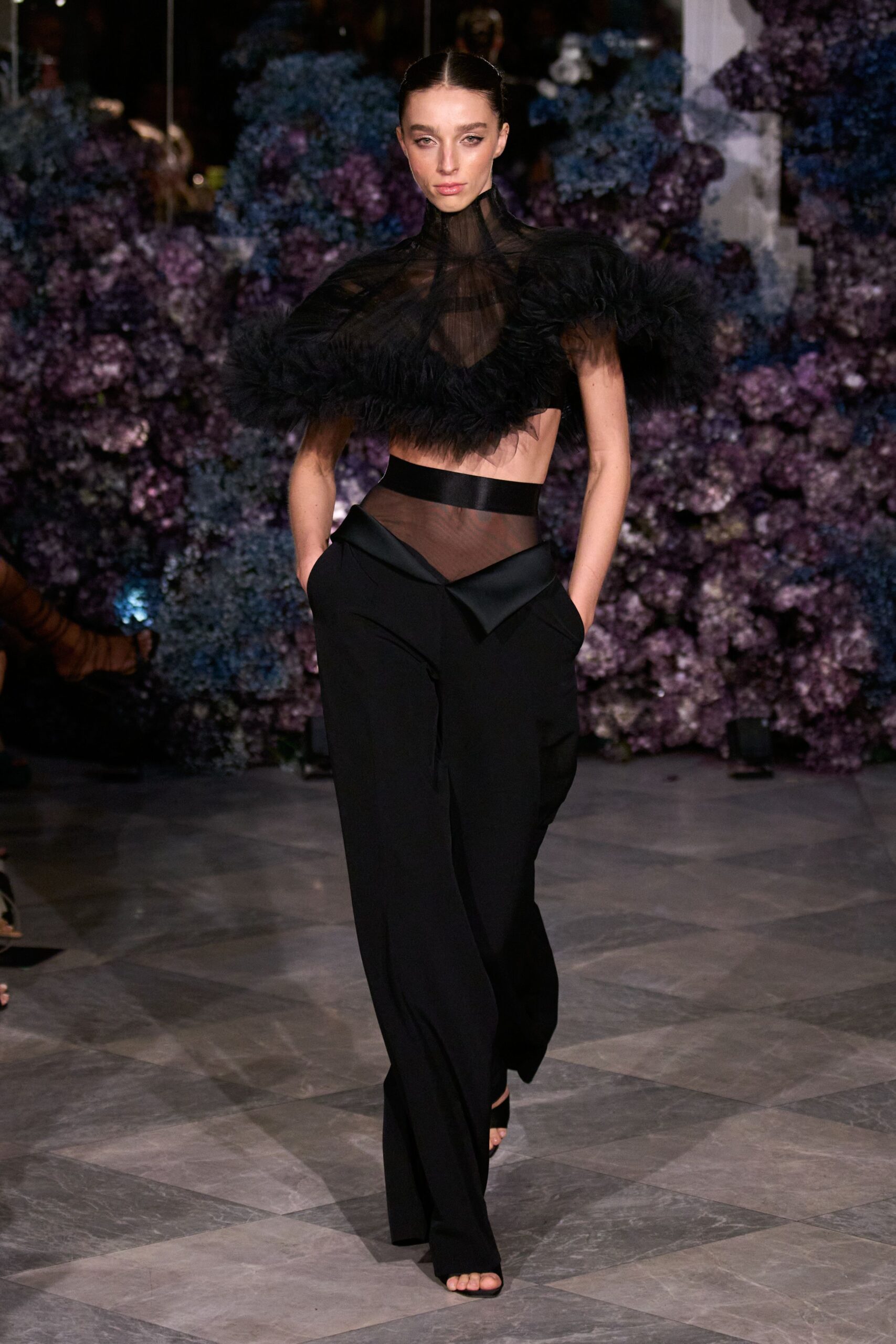 Christian Siriano S/S 24 Look 23