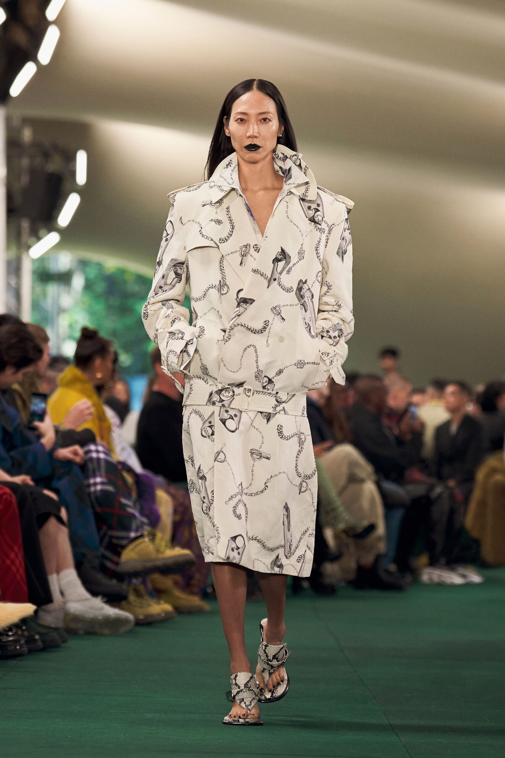 Burberry S/S 24 Look 41