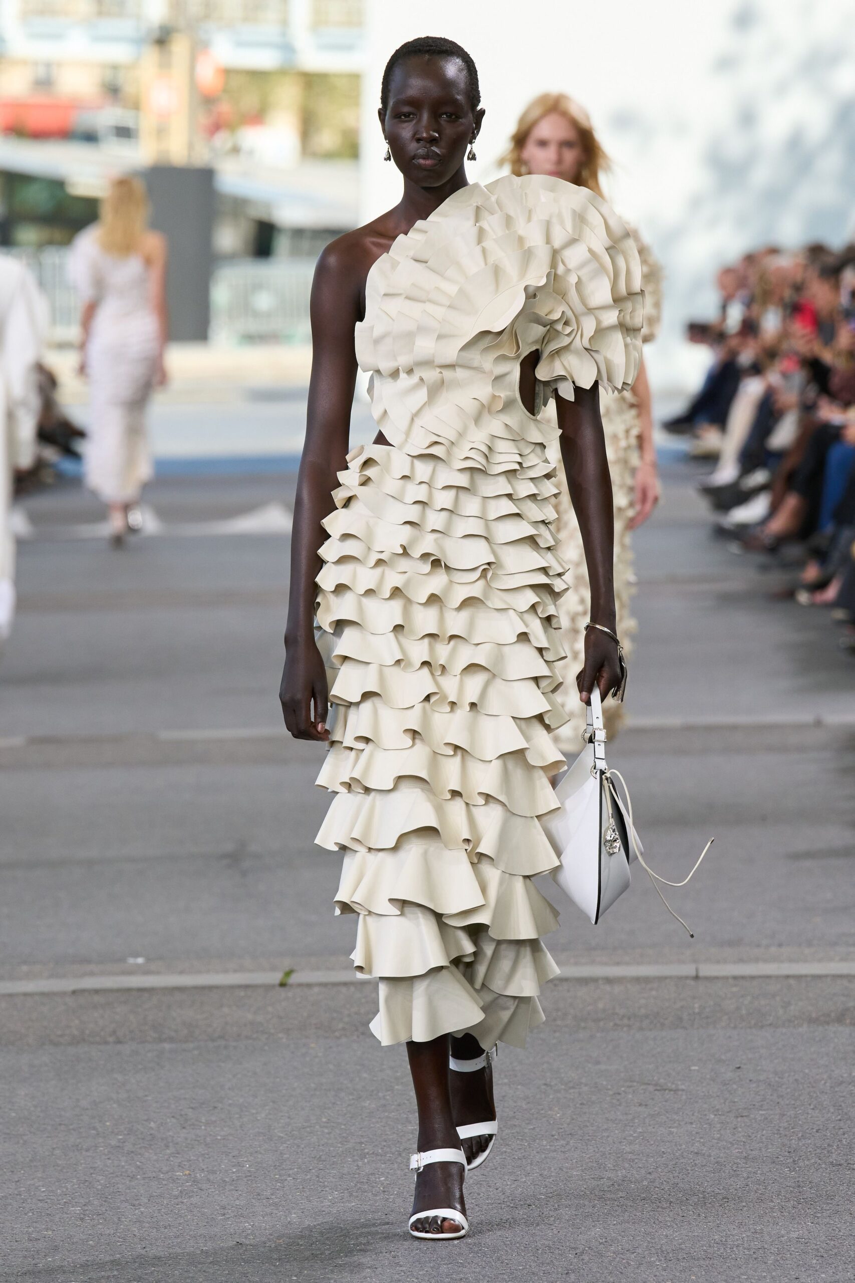 Chloé S/S 24 Look 72