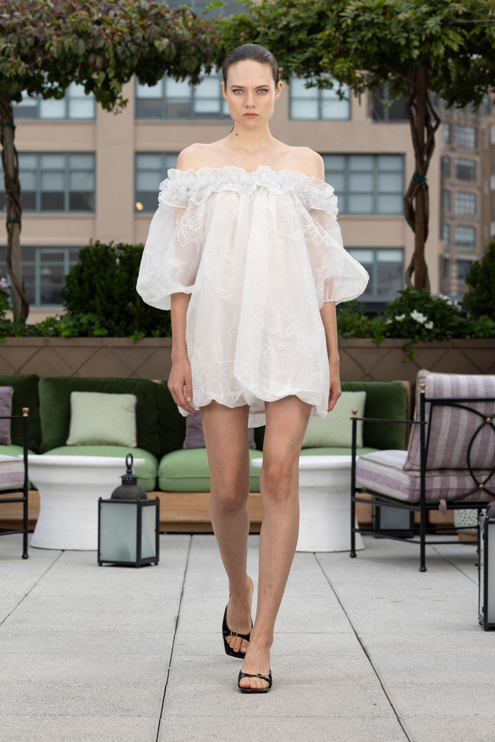 Cinq à Sept S/S 24 Look 75