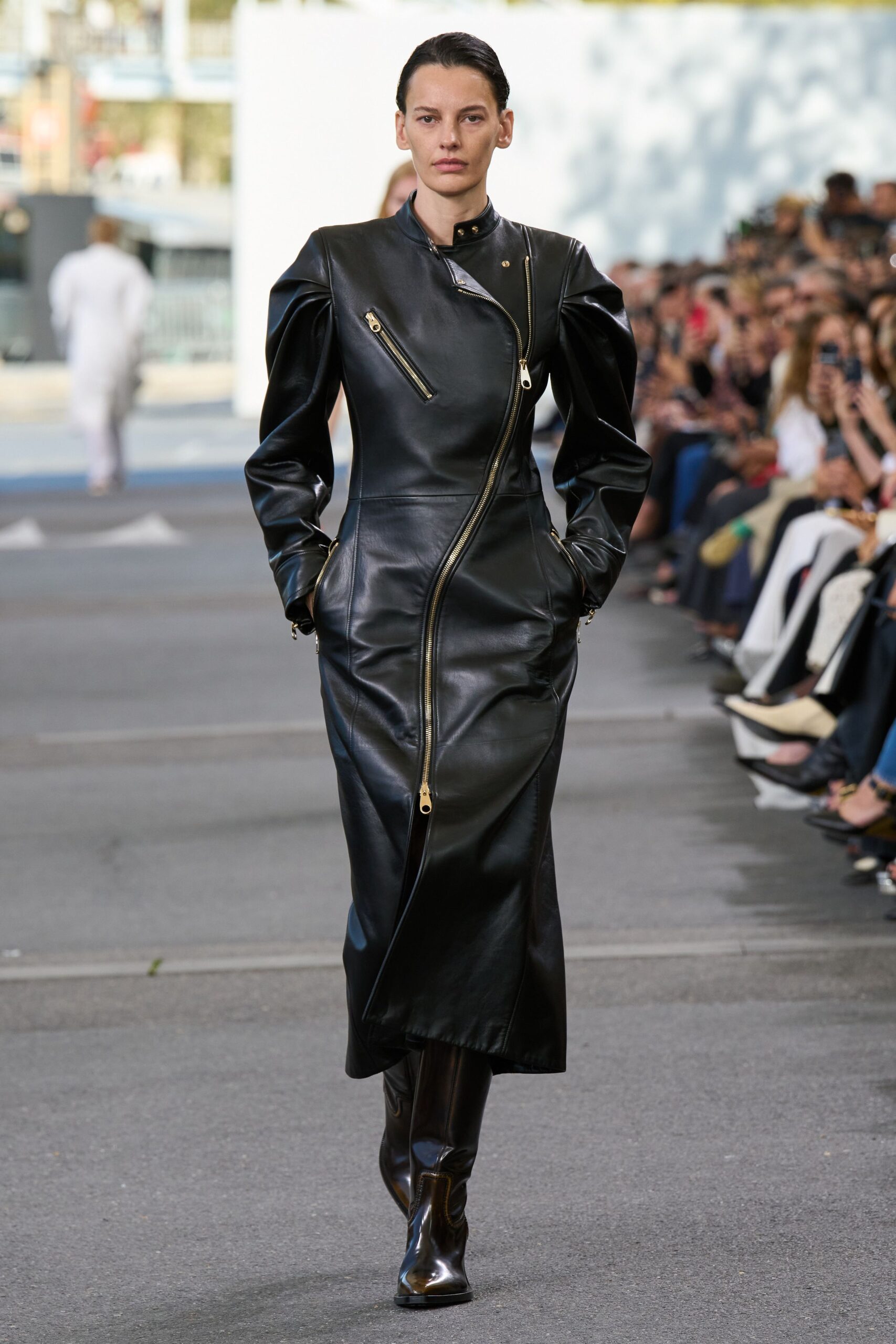 Chloé S/S 24 Look 99