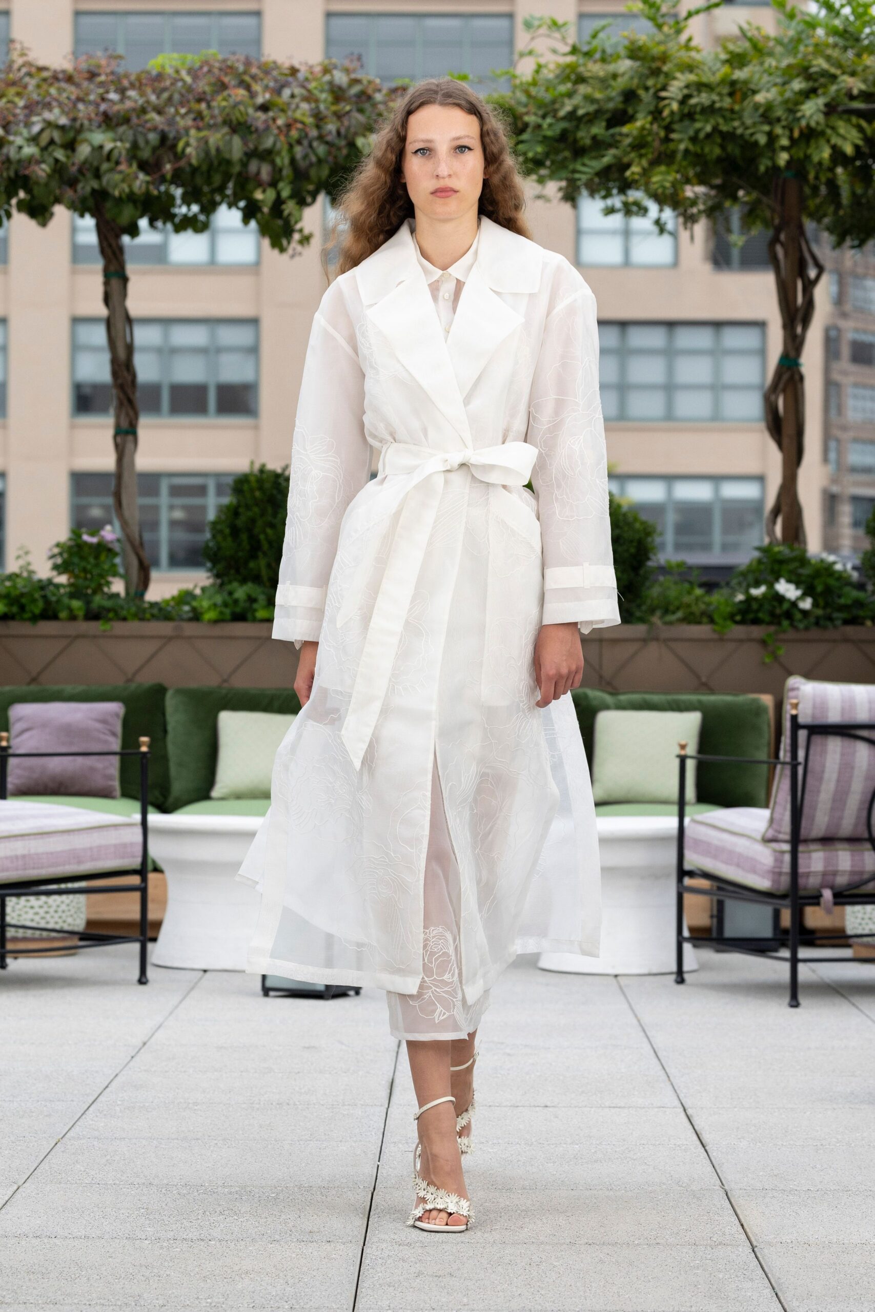 Cinq à Sept S/S 24 Look 95