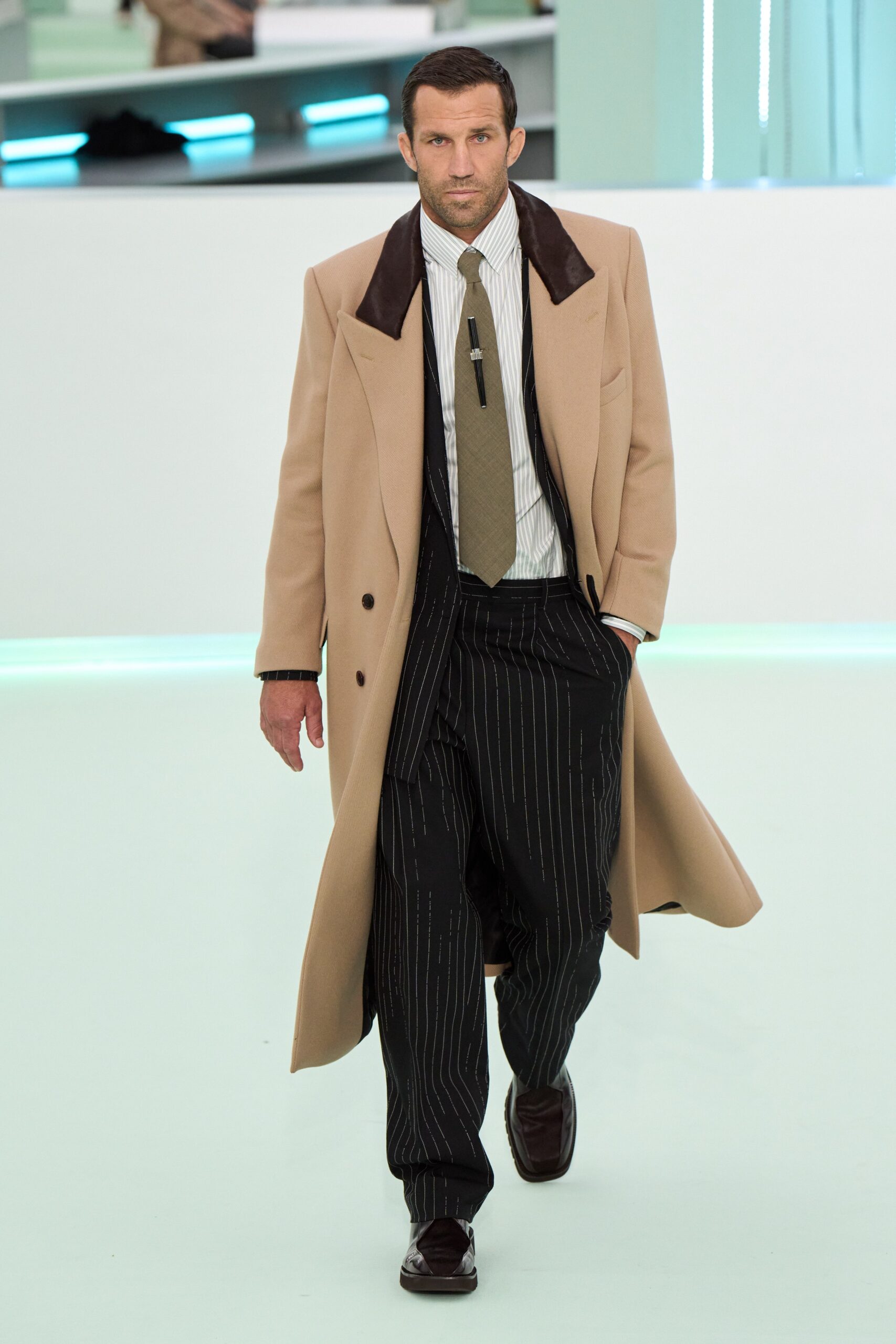 Boss F/W 23 Look 84