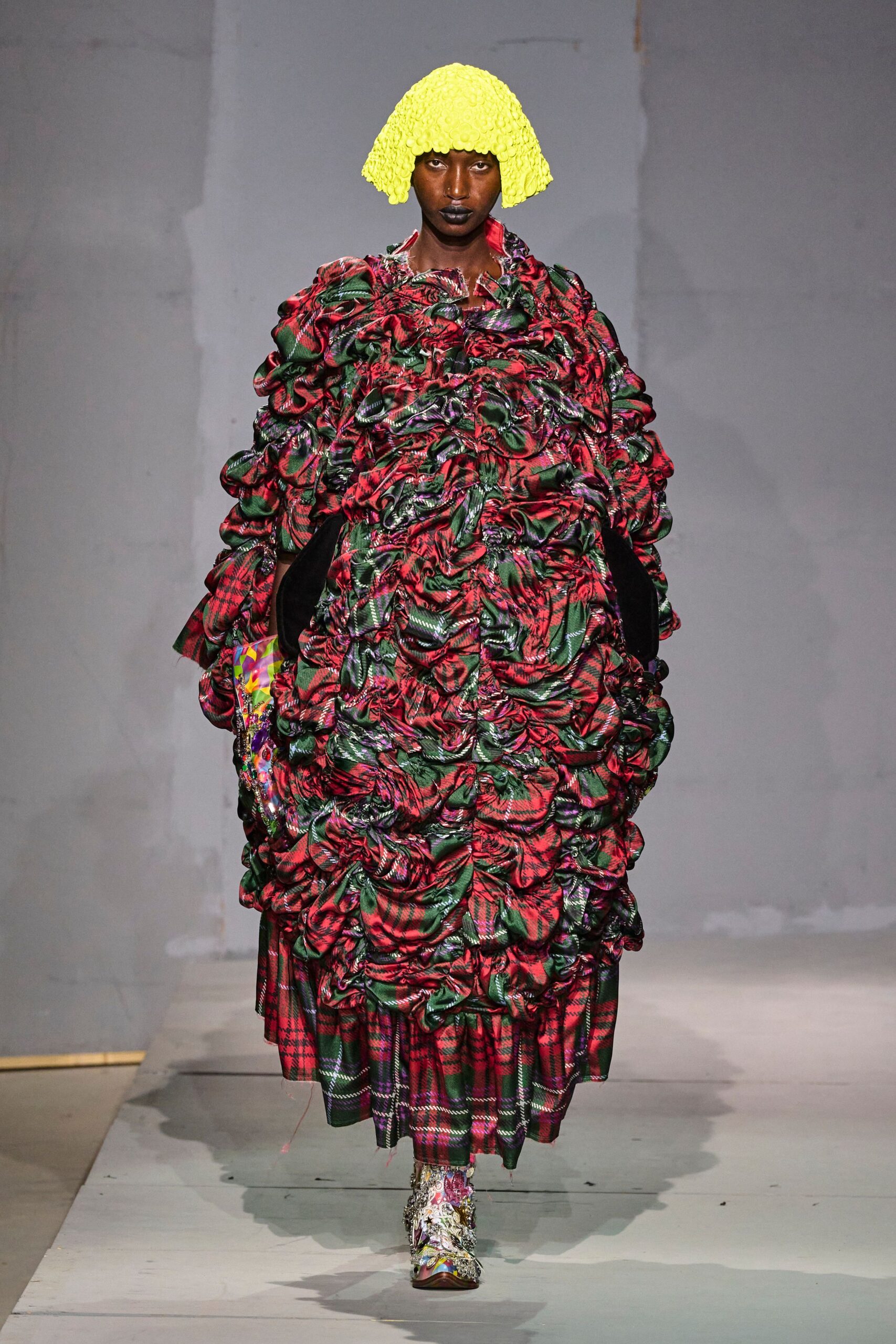 Comme des Garçons S/S 24 Look 118