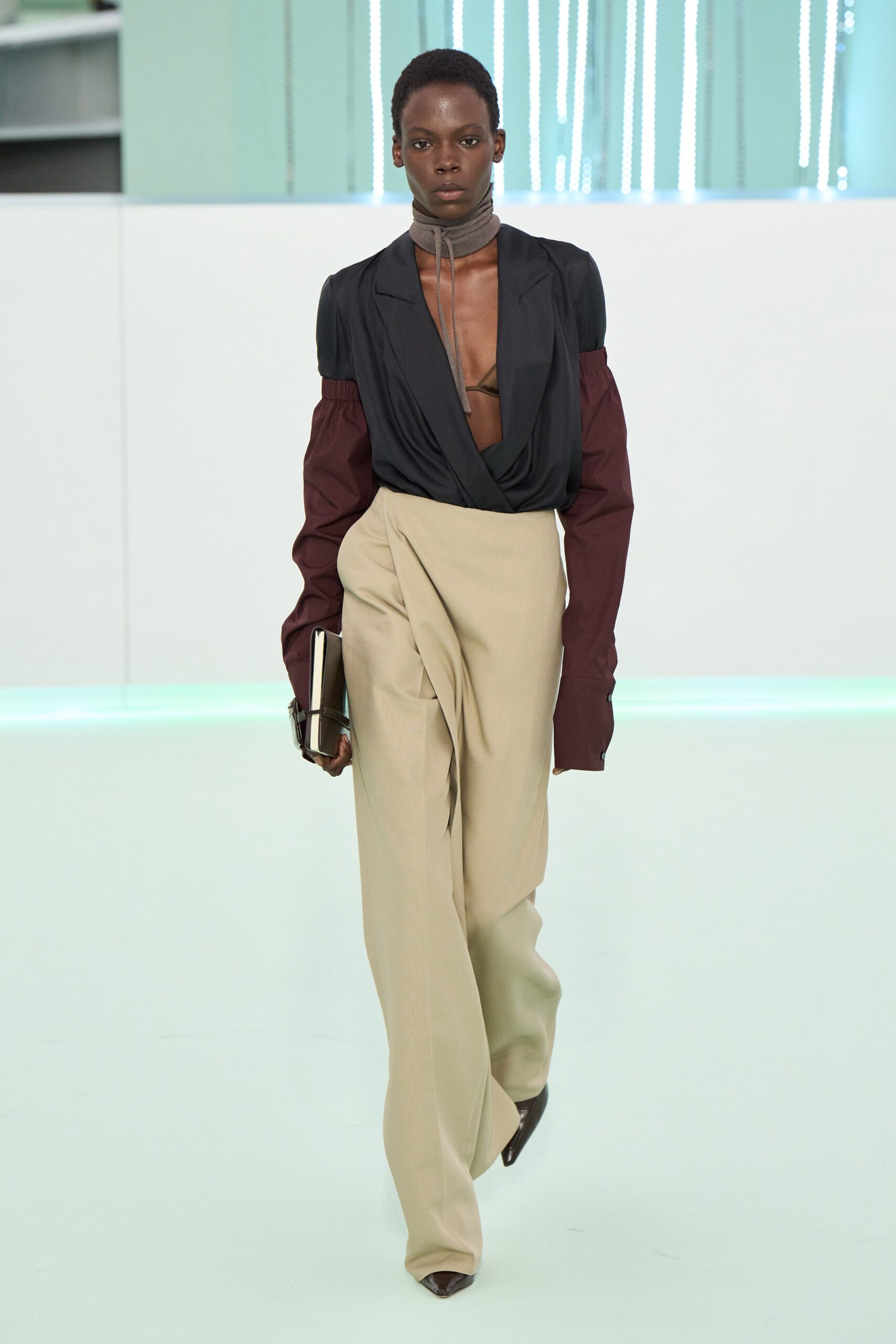 Boss F/W 23 Look 100