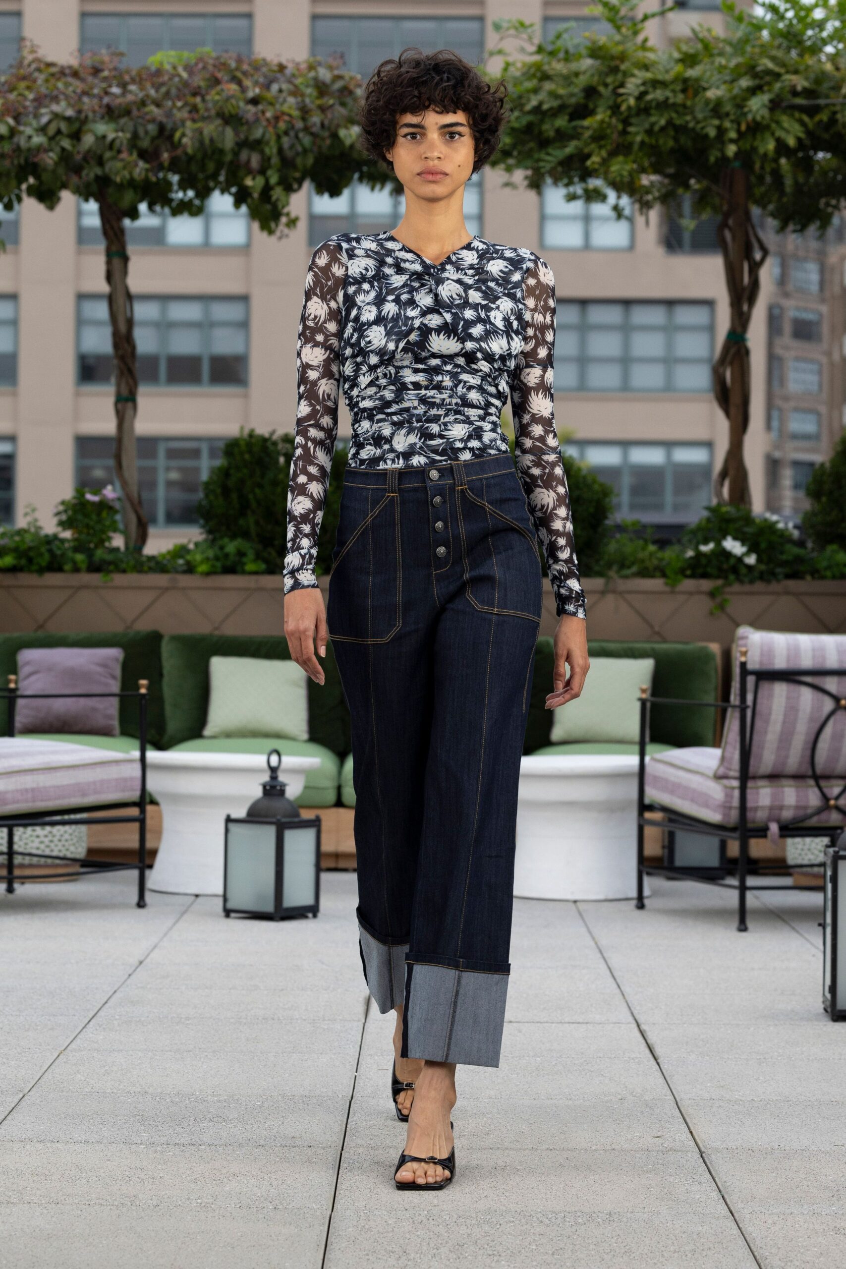Cinq à Sept S/S 24 Look 157